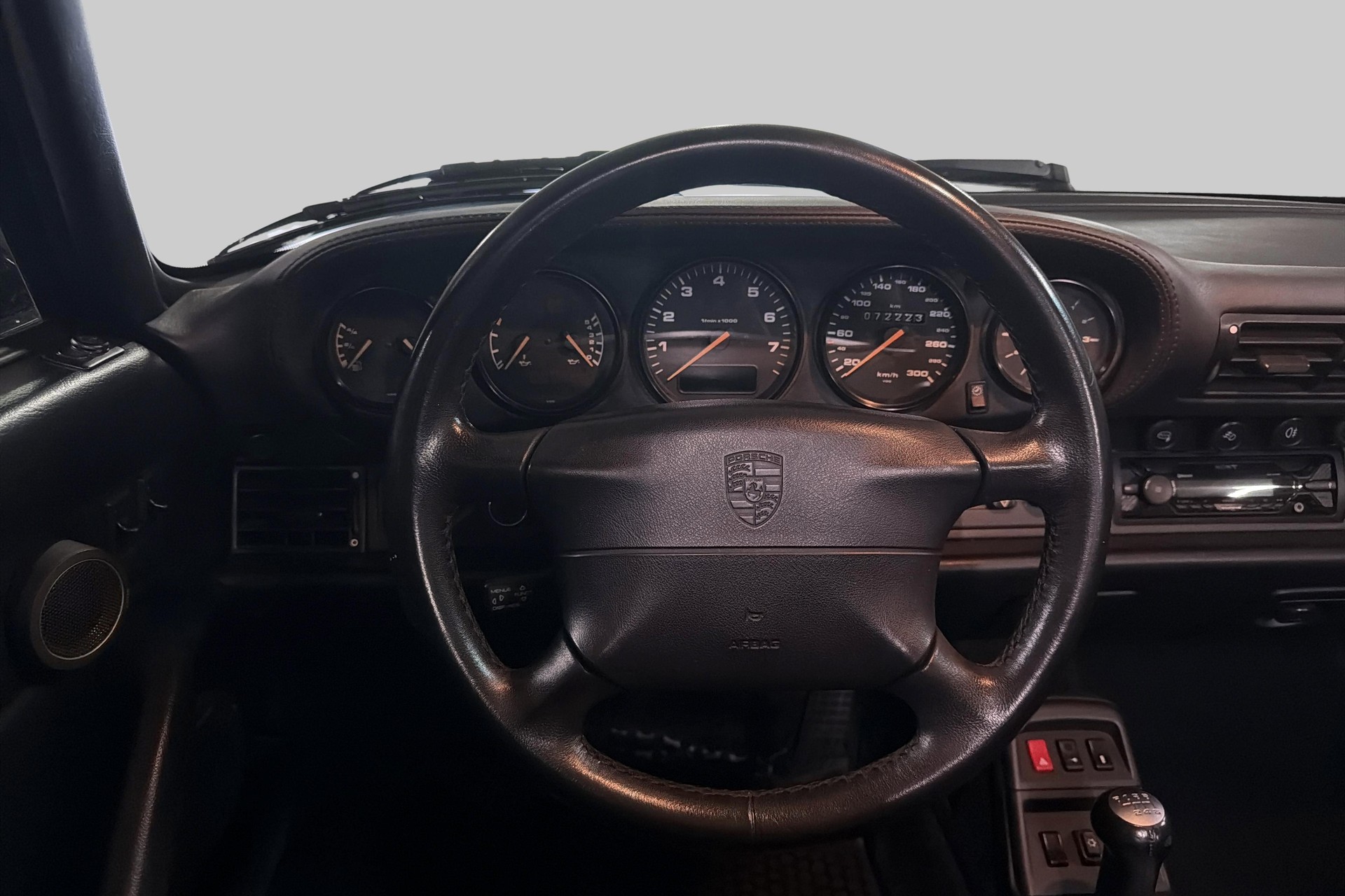 PORSCHE 911 Carrera 4 Cabrio-image-9