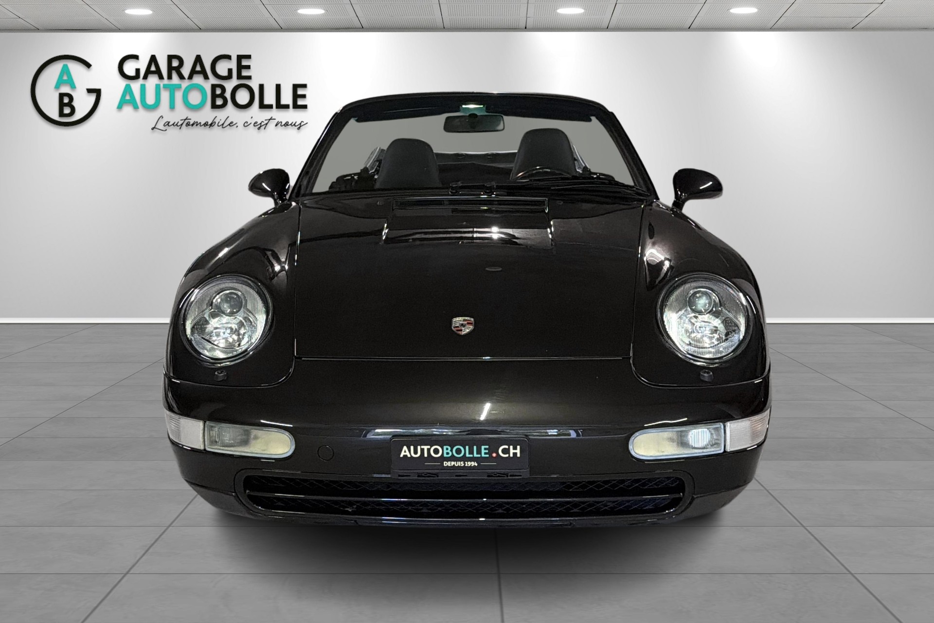 PORSCHE 911 Carrera 4 Cabrio-image-1