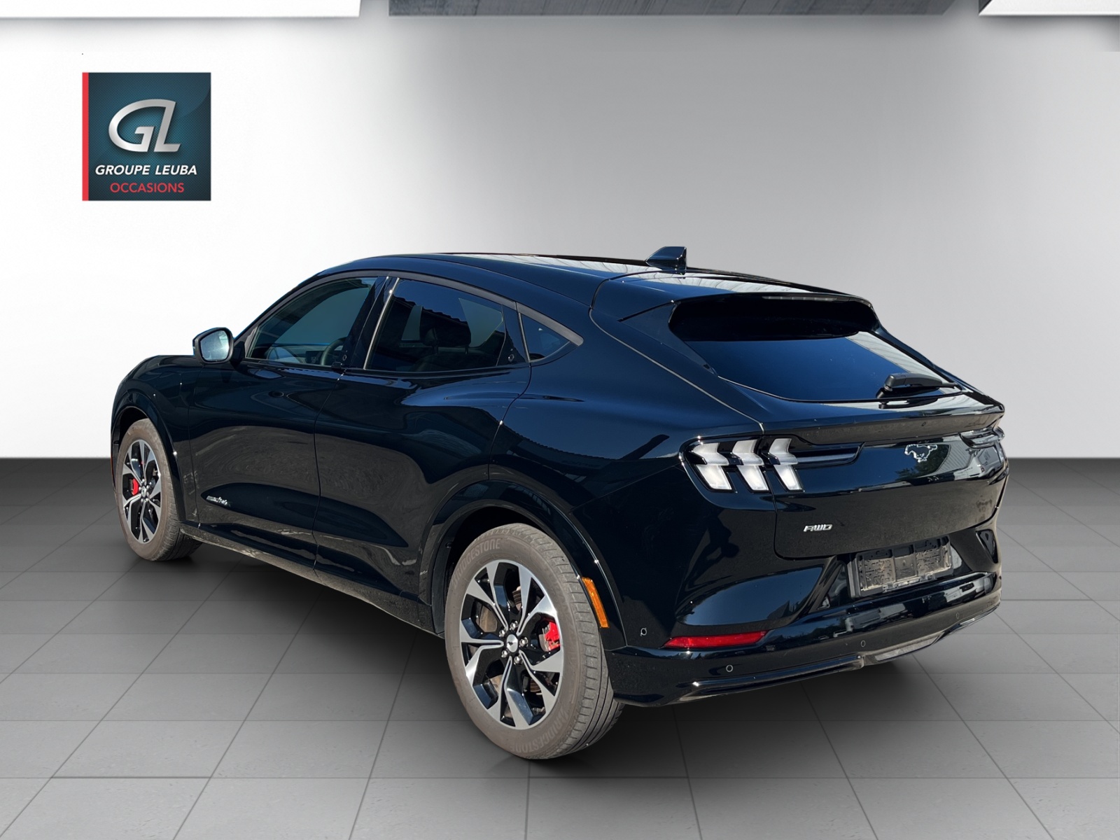 FORD Mustang MACH-E Premium AWD 88 kWh-image-3