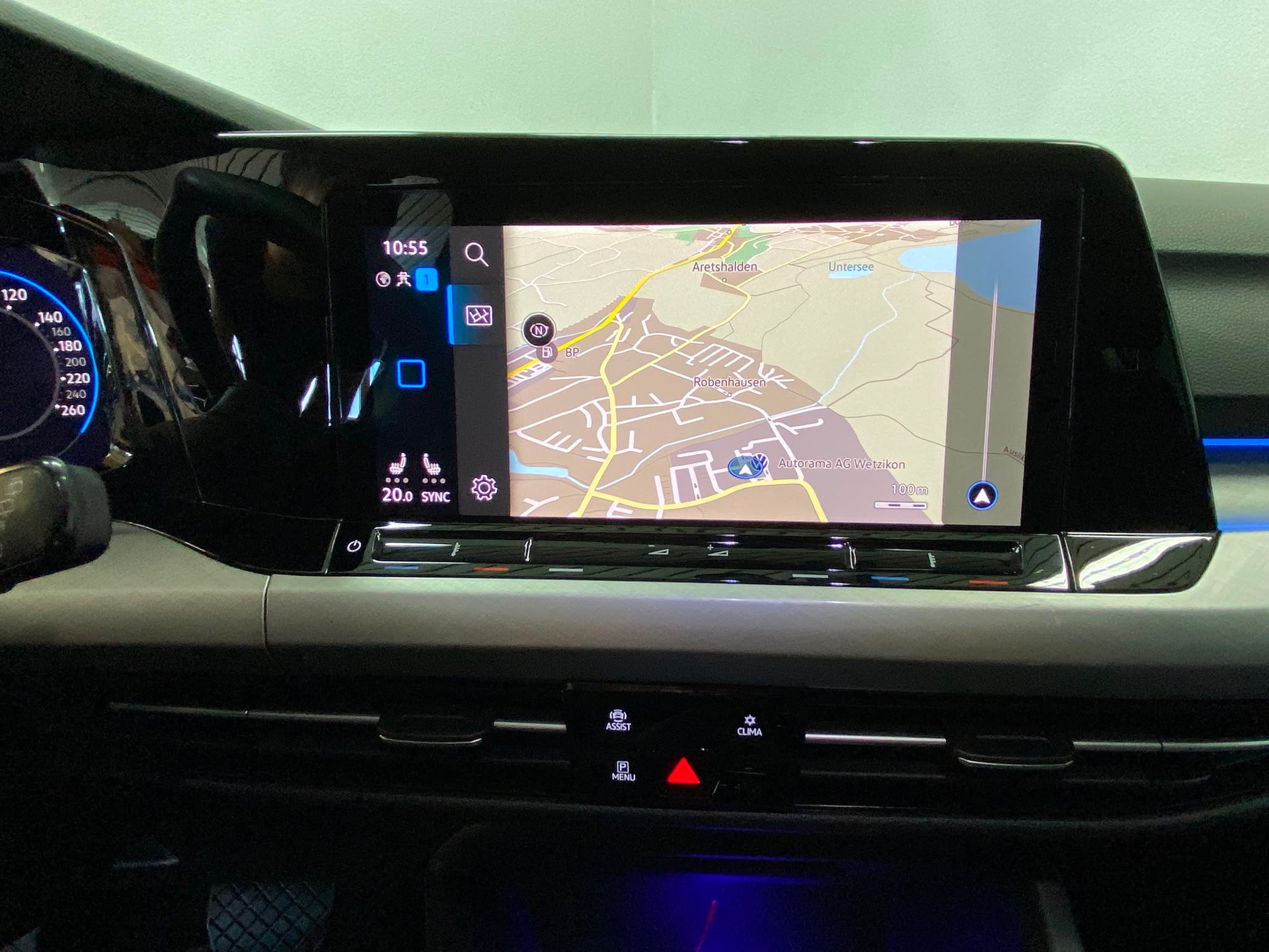 VW Golf Variant 1.0 eTSI mHEV Life DSG-image-12
