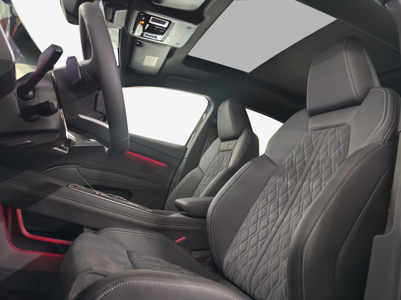 AUDI Q4 Sportback e-tron quattro performance Swiss Ski-image-13