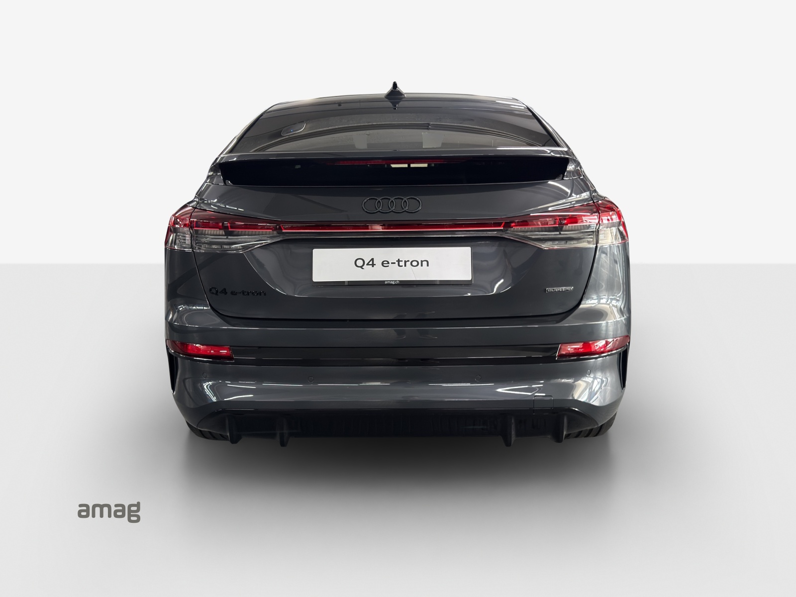 AUDI Q4 Sportback e-tron quattro performance Swiss Ski-image-3