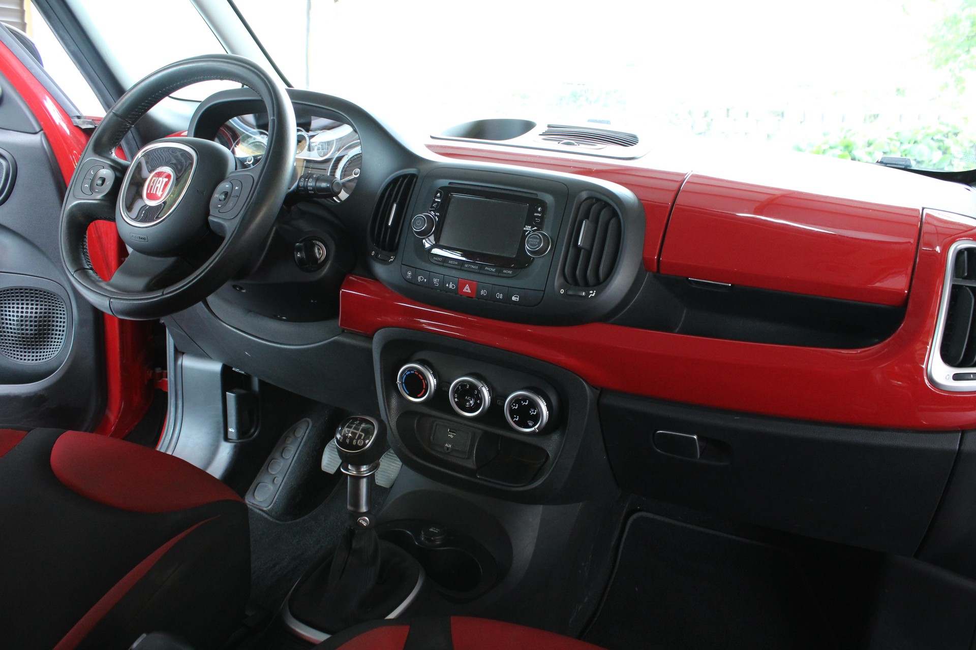 FIAT 500L 1.4 16V Pop Star-image-8
