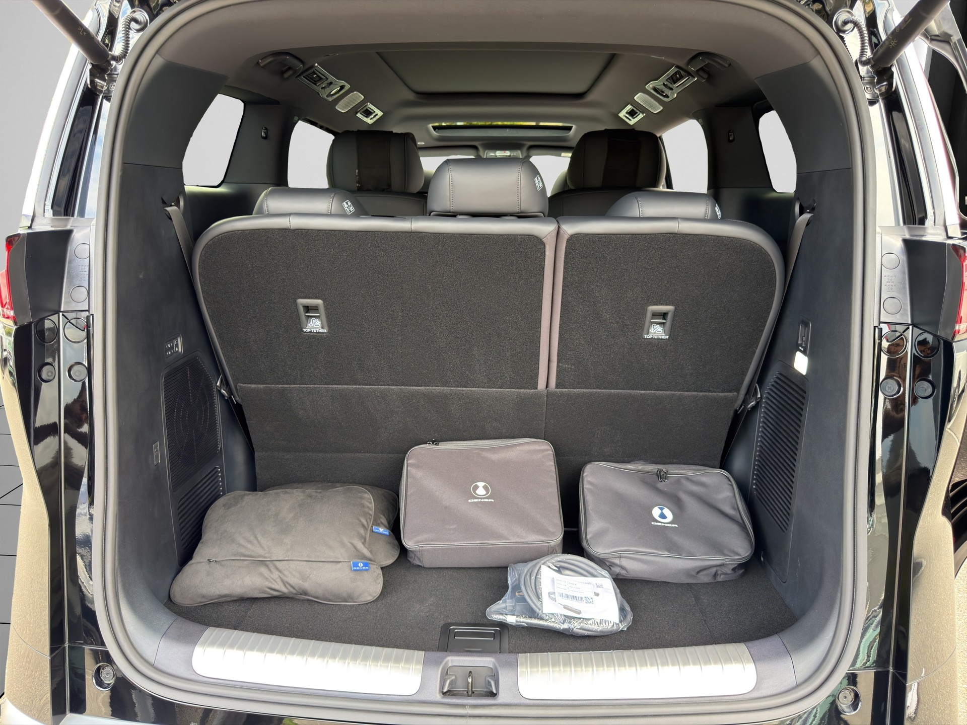 BYD D9 GT DM-i Ultimate AW-image-13