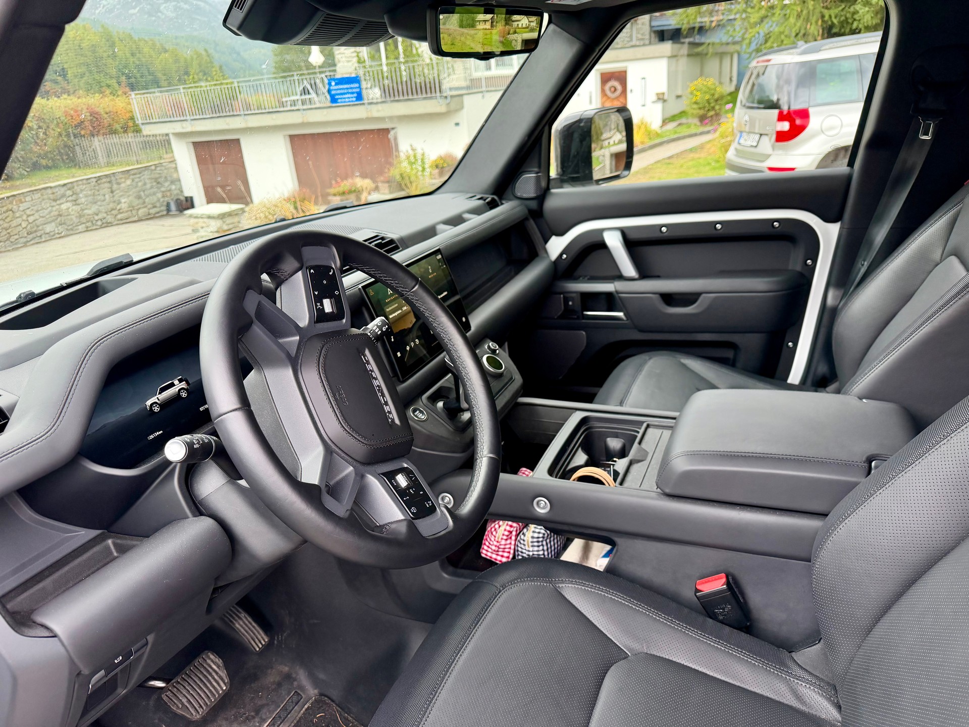 LAND ROVER 3.0 I6 400 X-Dynamic HSE-image-3