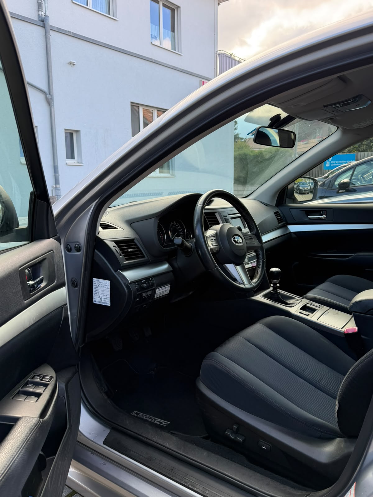 SUBARU Legacy 2.0D Swiss AWD-image-6