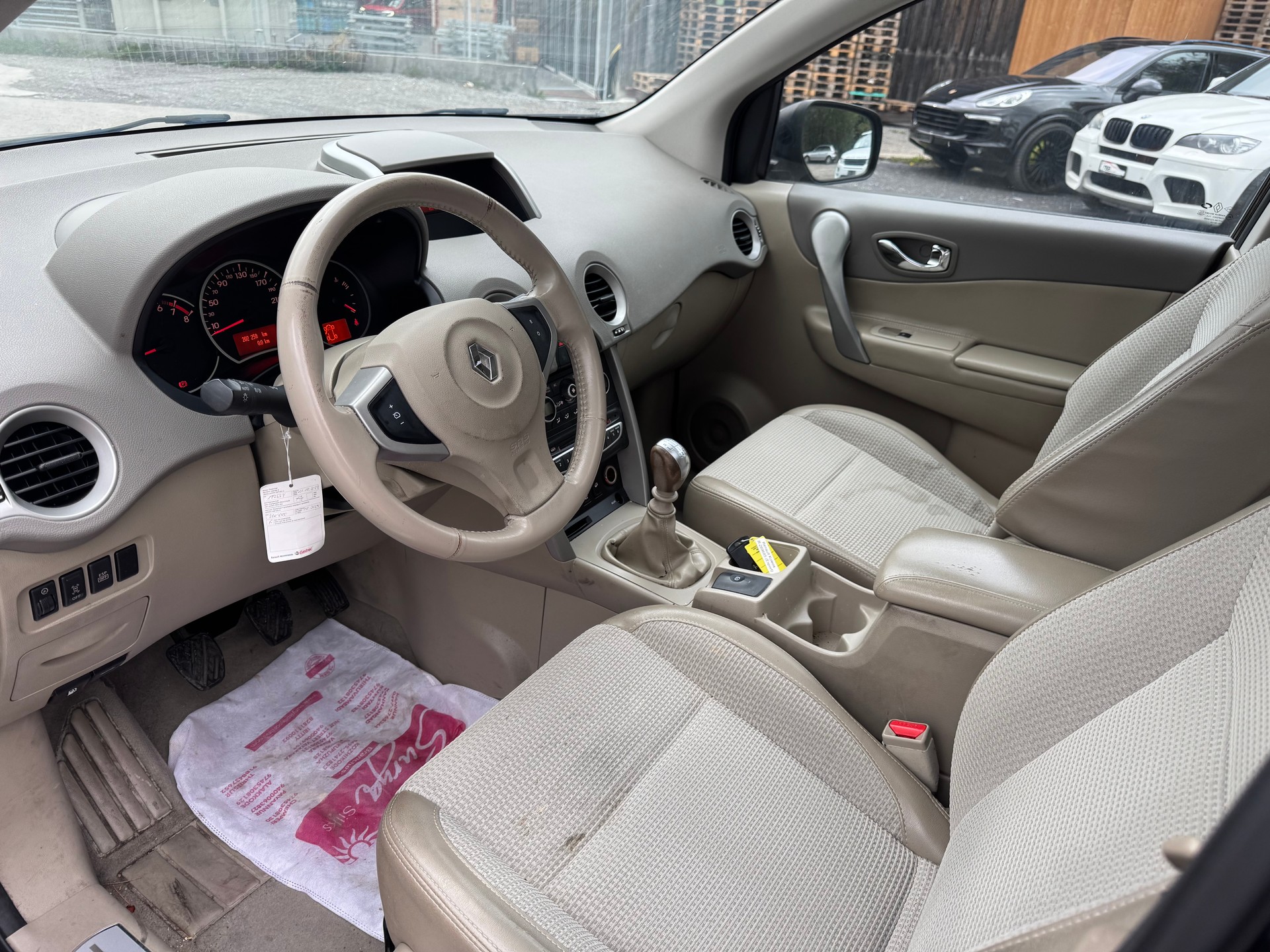 RENAULT Koleos 2.5 Dynamique 4x4-image-7