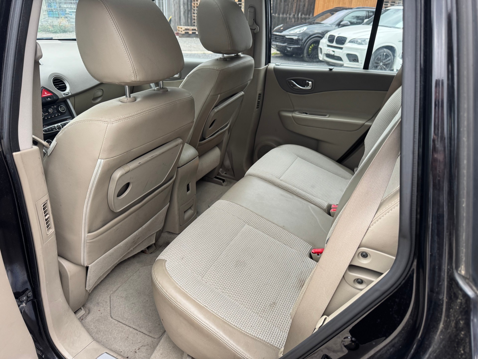 RENAULT Koleos 2.5 Dynamique 4x4-image-11