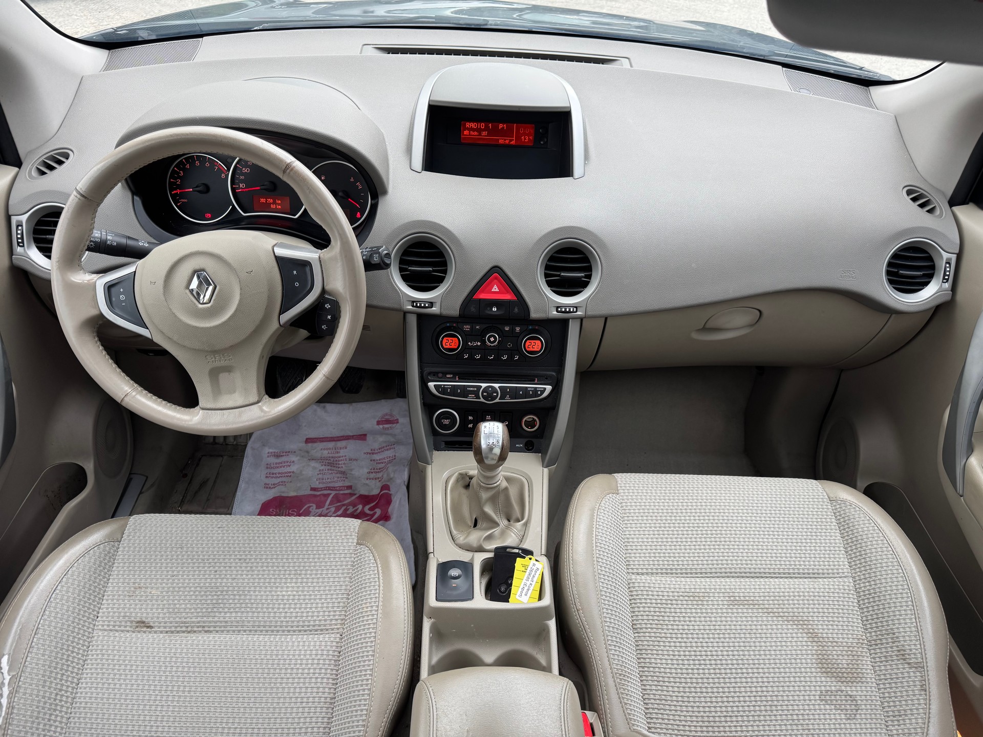RENAULT Koleos 2.5 Dynamique 4x4-image-8