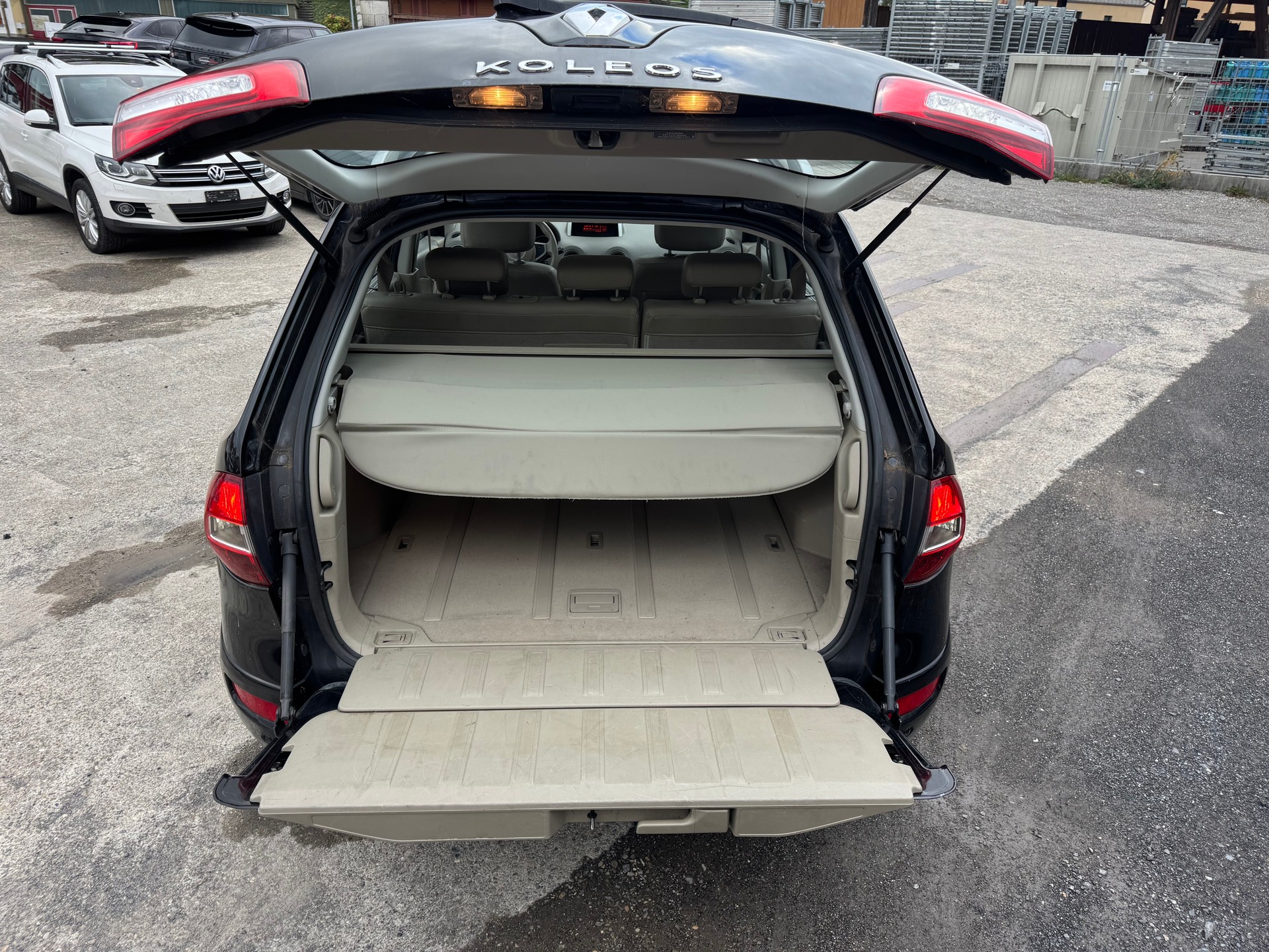 RENAULT Koleos 2.5 Dynamique 4x4-image-14
