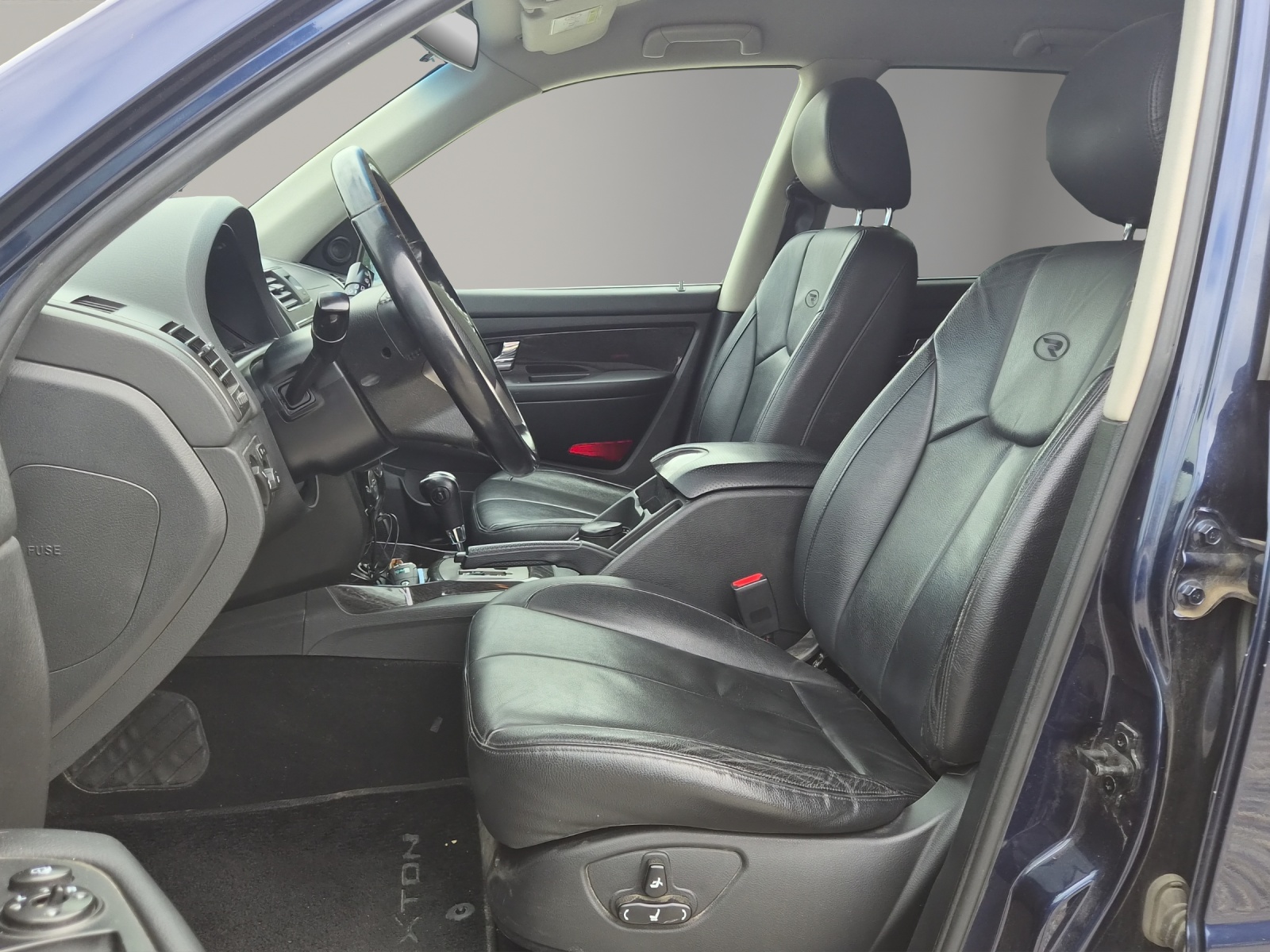 KGM-SsangYong Rexton RX200 e-XDi Sapphire 4WD Automatic-image-8