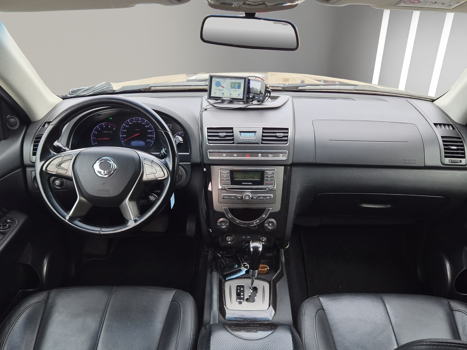 KGM-SsangYong Rexton RX200 e-XDi Sapphire 4WD Automatic-image-10