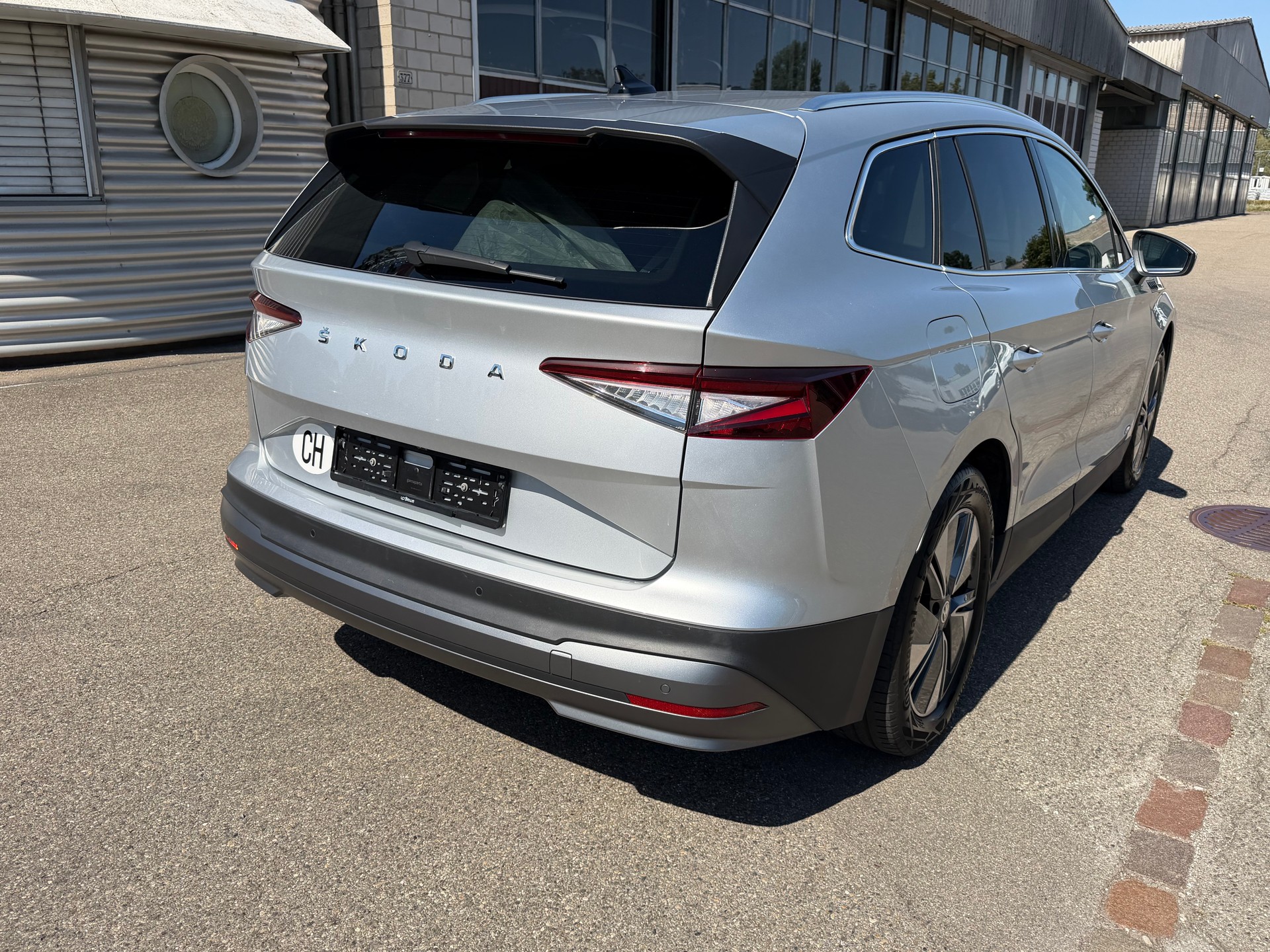 SKODA Enyaq iV 80-image-5