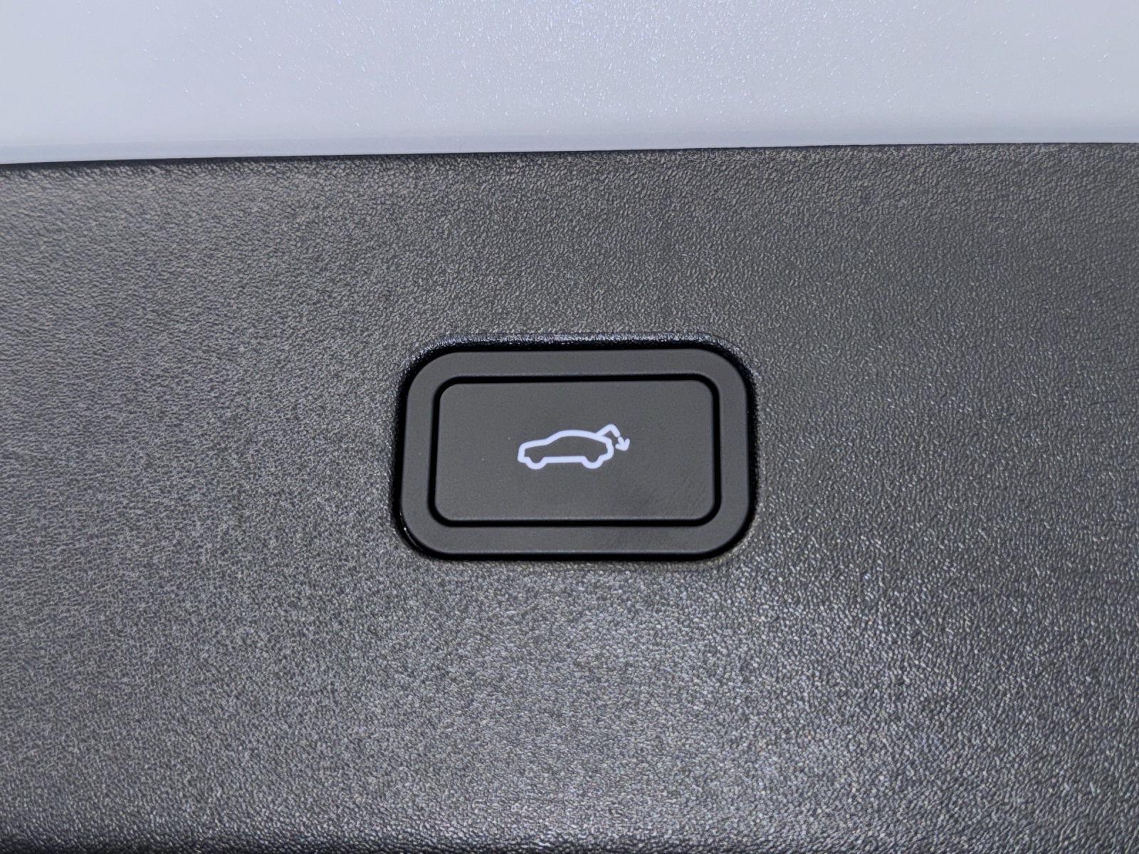 VOLVO EX30 E60 Plus-image-15
