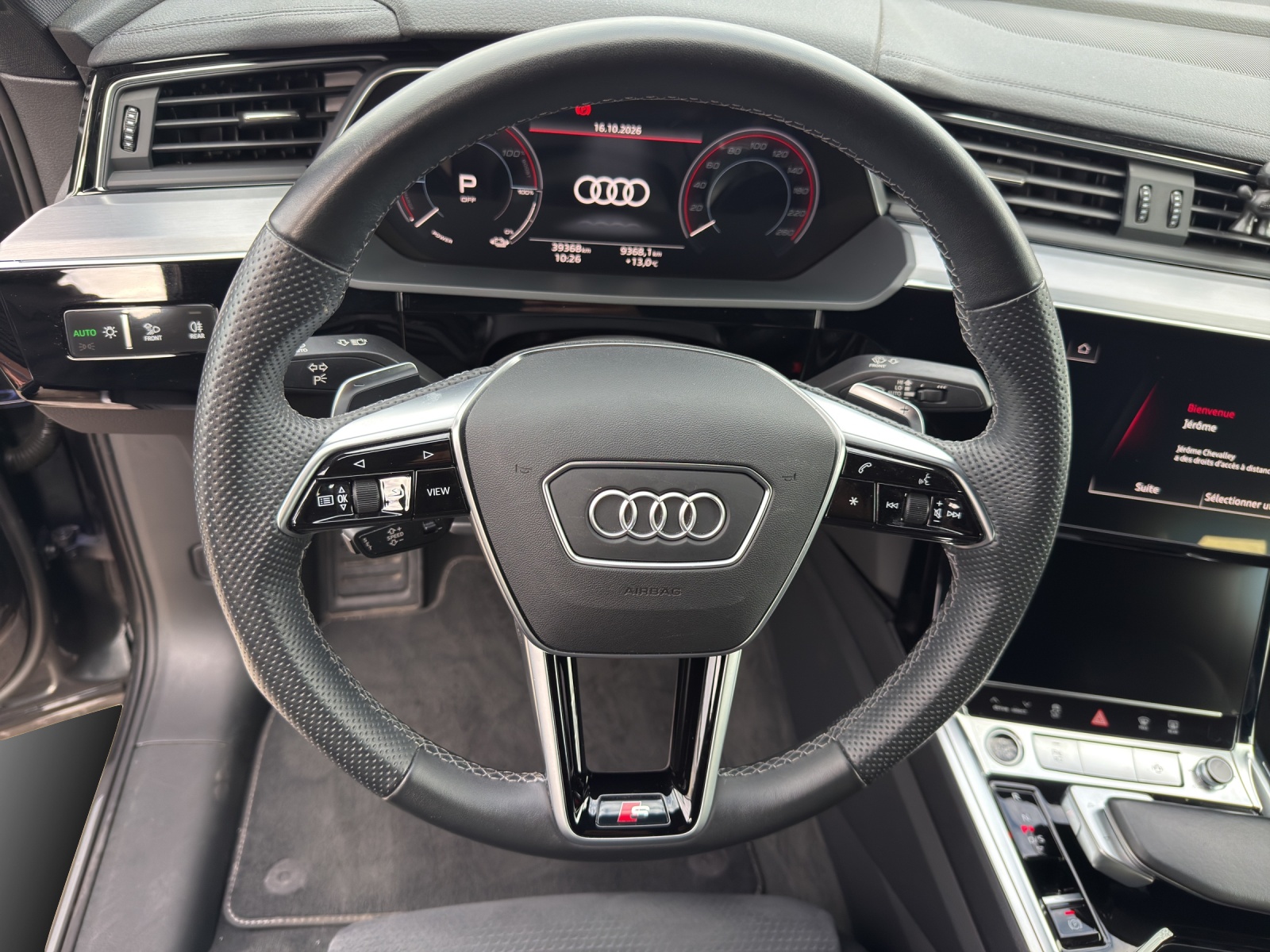 AUDI e-tron 55 Sportback S Line Black Edition quattro-image-9