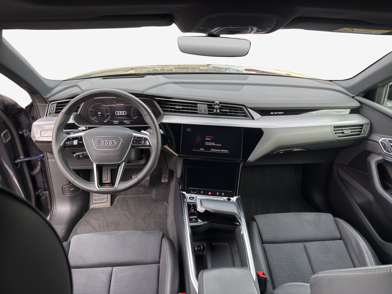 AUDI e-tron 55 Sportback S Line Black Edition quattro-image-8