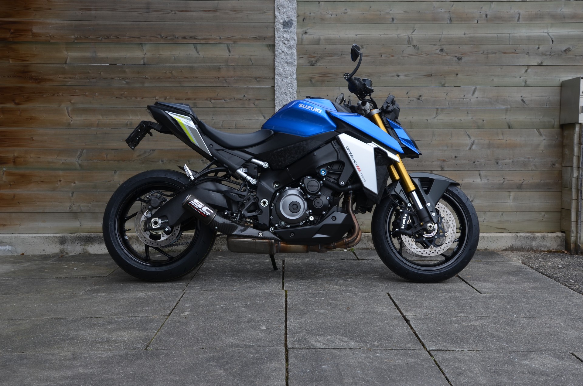 SUZUKI GSX-S 1000
