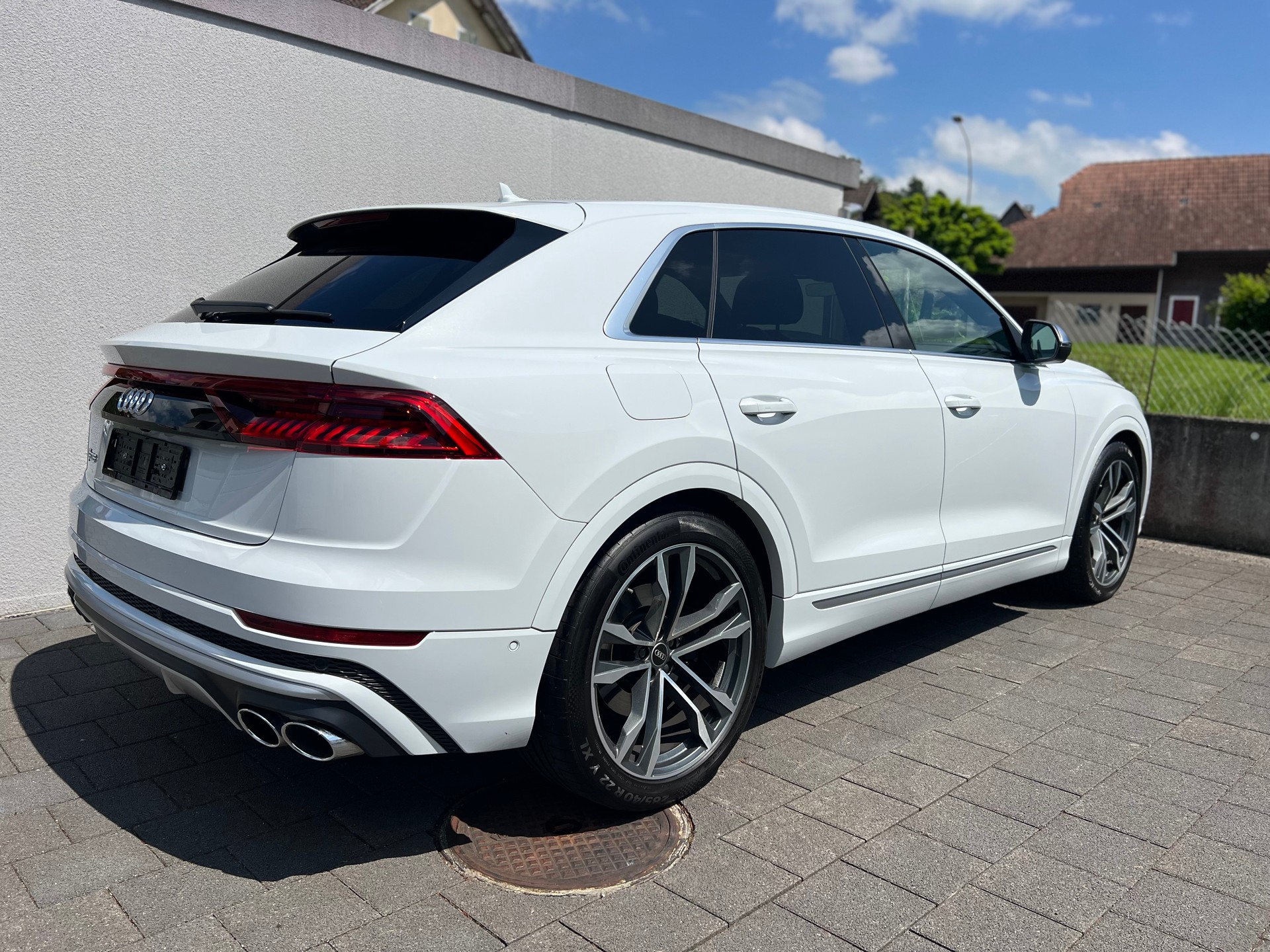 AUDI SQ8 TFSI quattro tiptronic-image-3