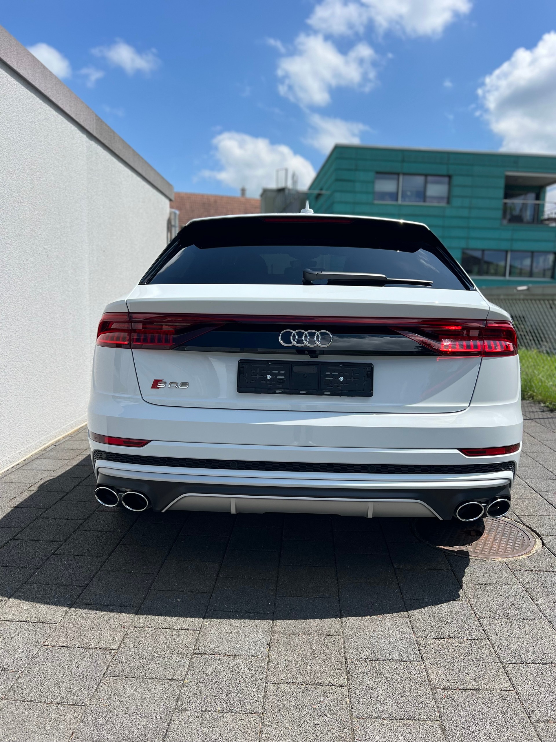 AUDI SQ8 TFSI quattro tiptronic-image-2