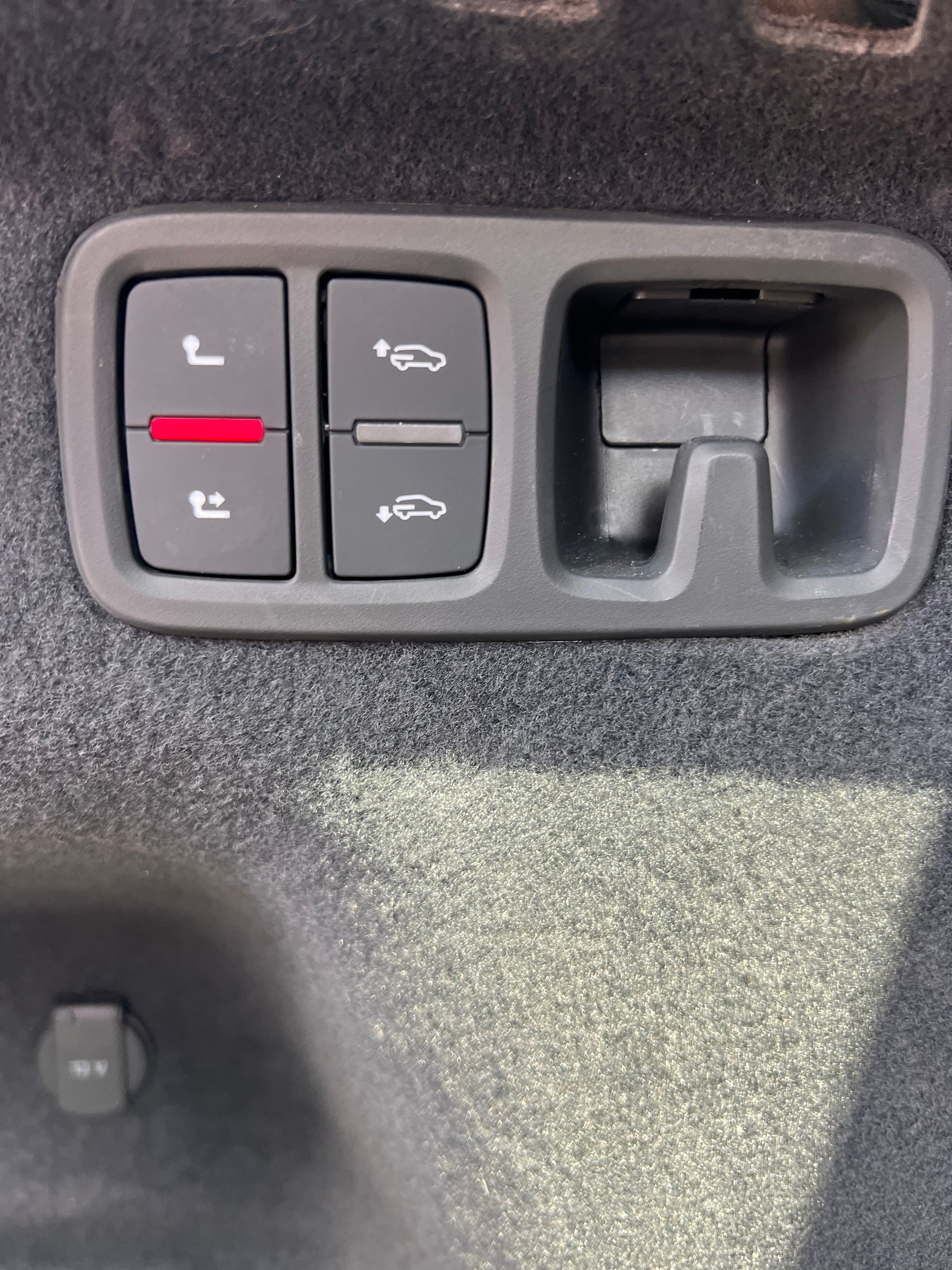 AUDI SQ8 TFSI quattro tiptronic-image-10