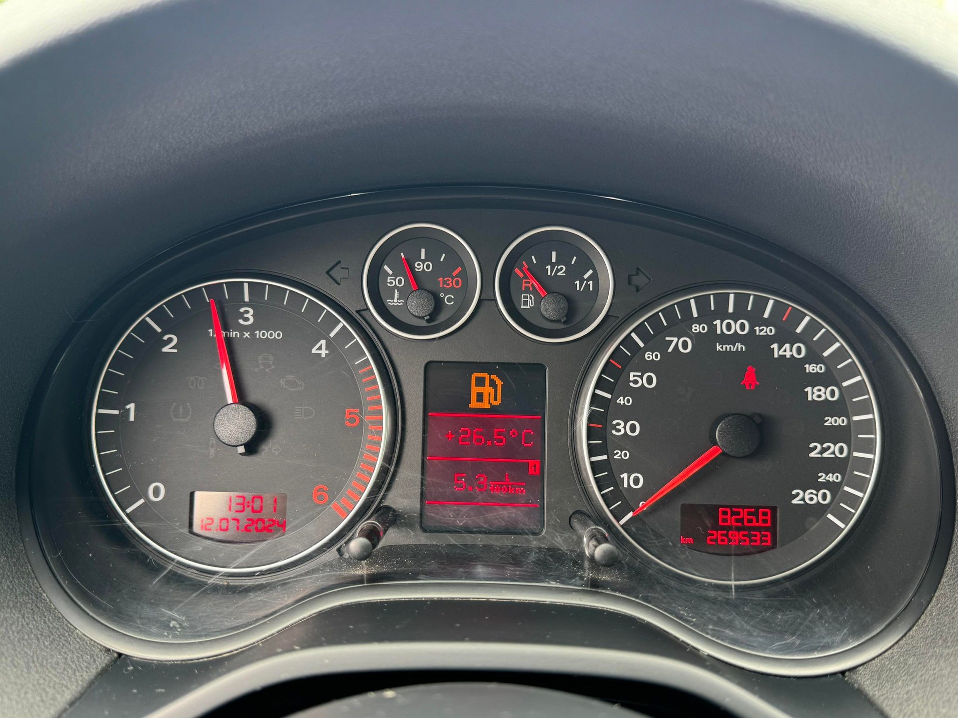 AUDI A3 Sportback 2.0 TDI Attraction quattro-image-11