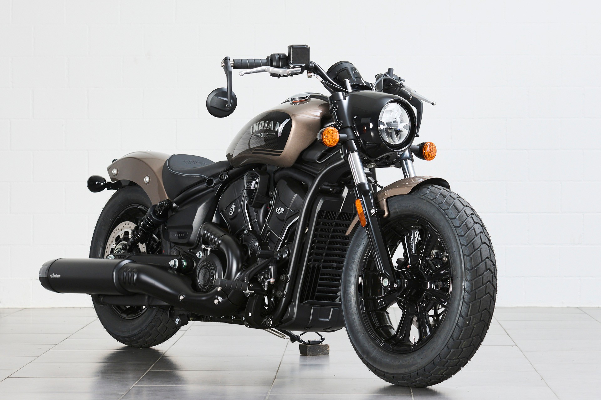 INDIAN Scout Bobber 1250ccm-showroom-element-1