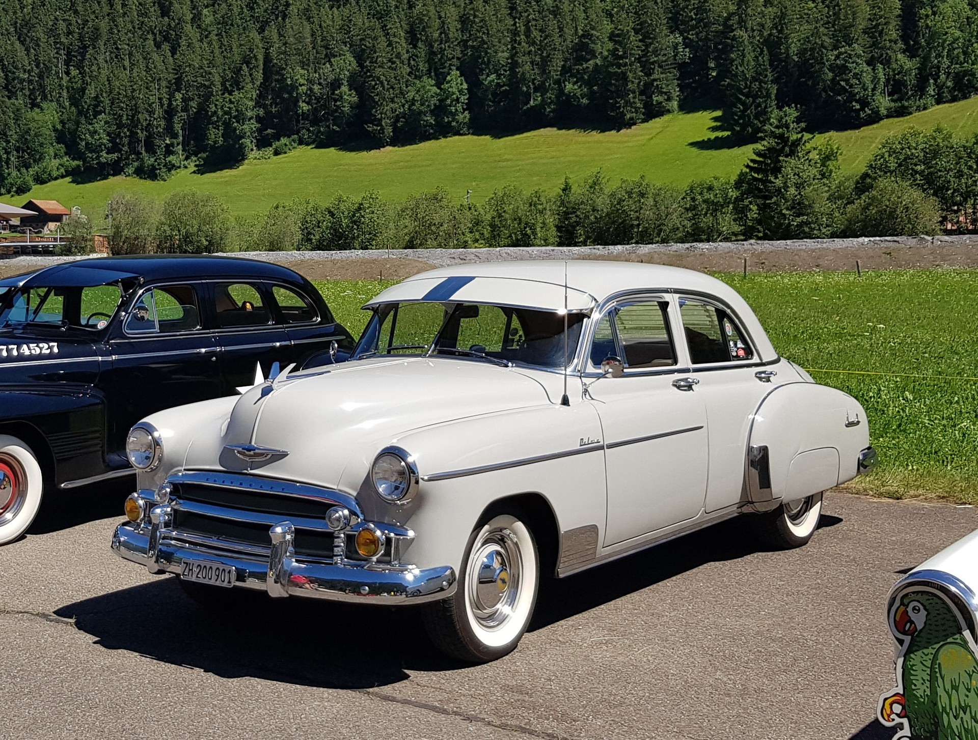 CHEVROLET CHEVROLET Styleline De Luxe 4Door Sedan-image-3