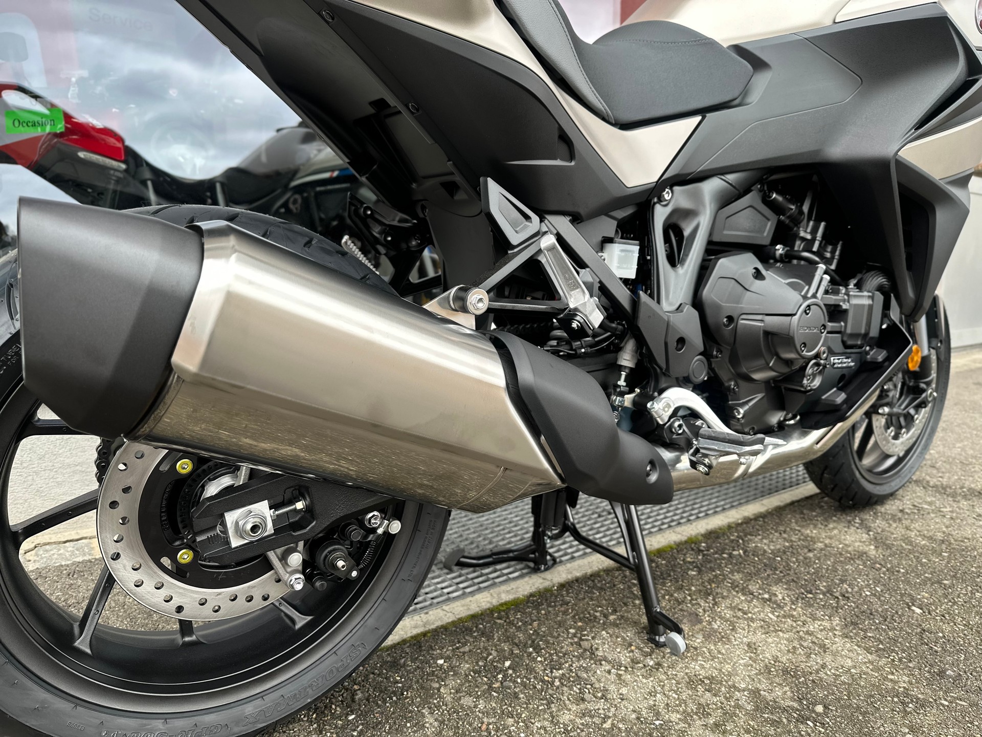 HONDA NT 1100 DCT Electronic Supsension-image-8