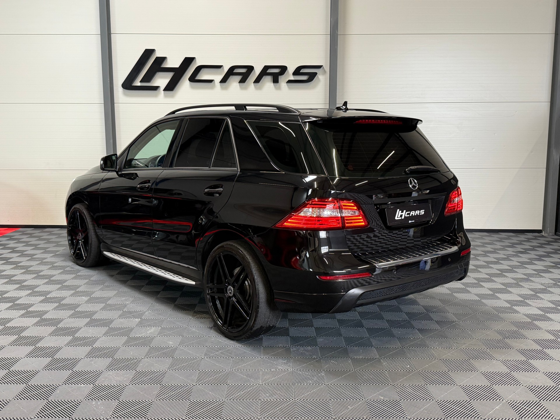 MERCEDES-BENZ ML 350 CDI BlueTec-image-2