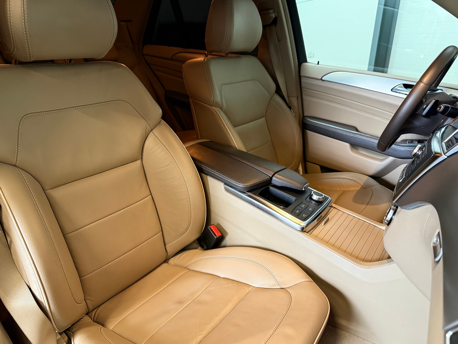 MERCEDES-BENZ ML 350 CDI BlueTec-image-10