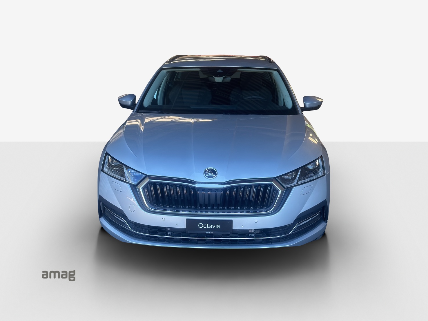 SKODA Octavia Combi 2.0 TDI DSG Style-image-6