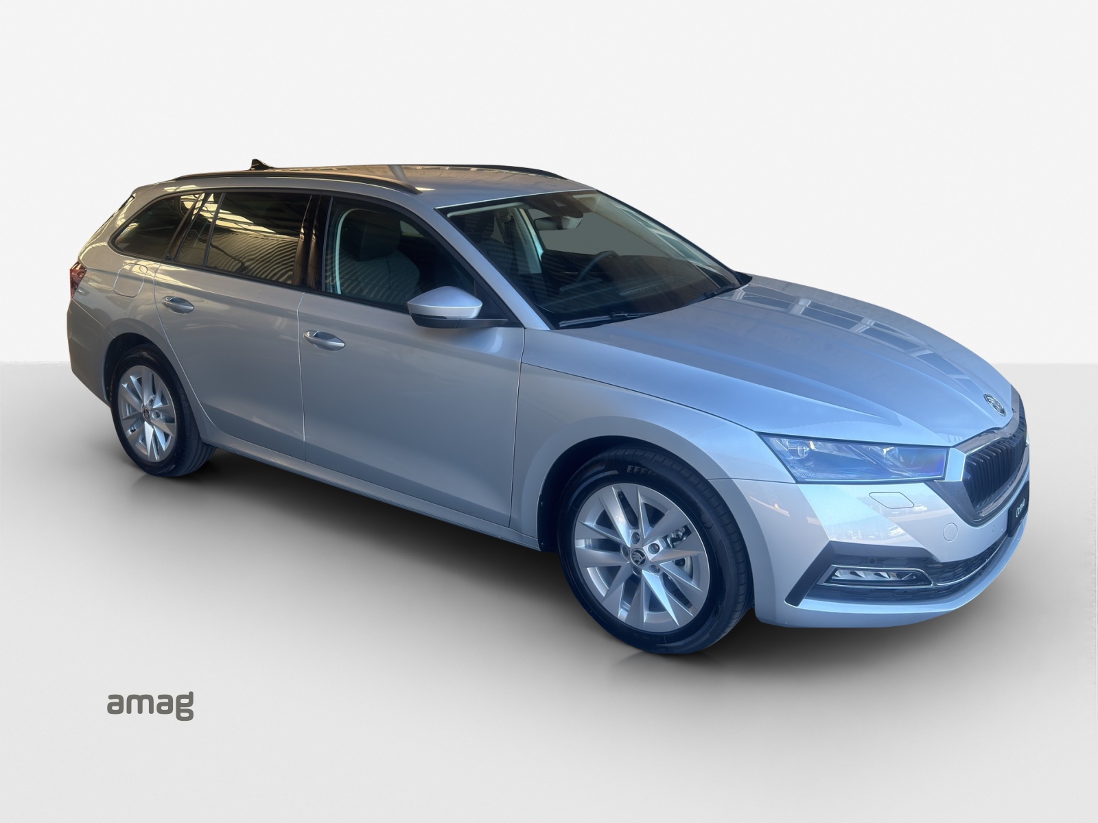 SKODA Octavia Combi 2.0 TDI DSG Style-image-5