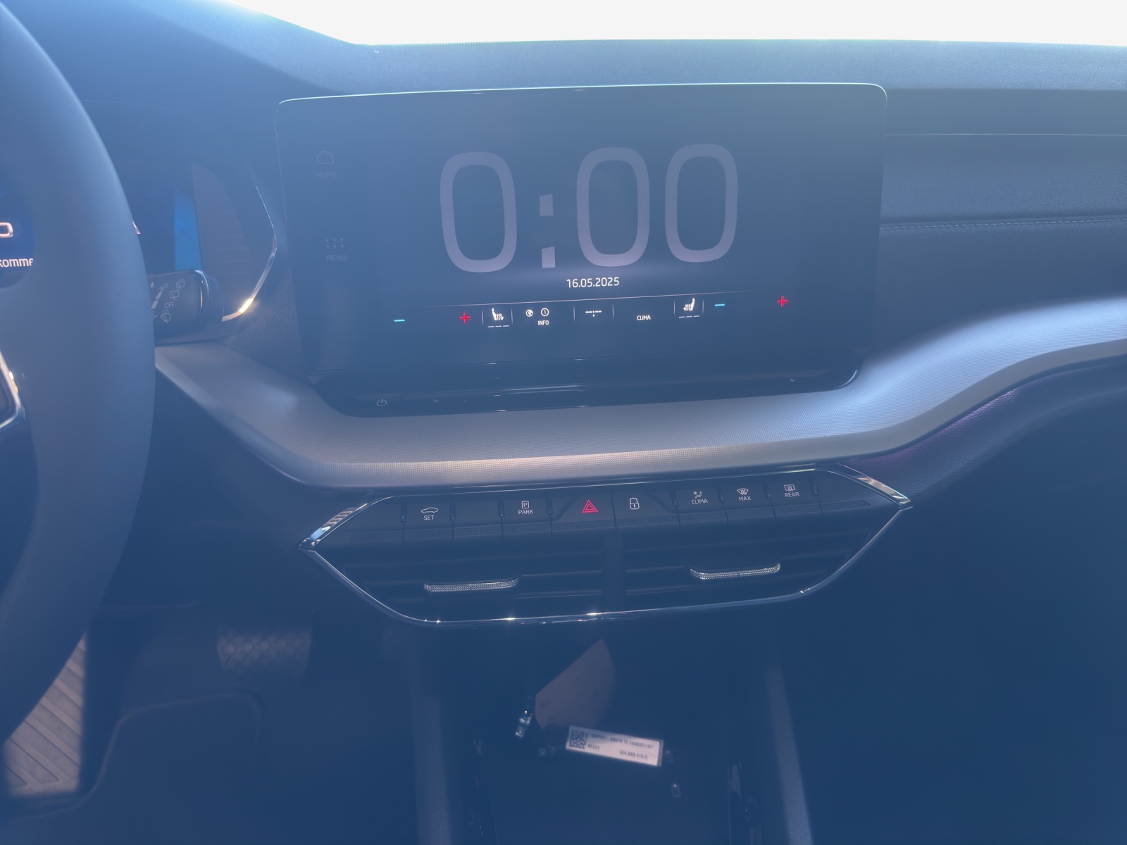 SKODA Octavia Combi 2.0 TDI DSG Style-image-10