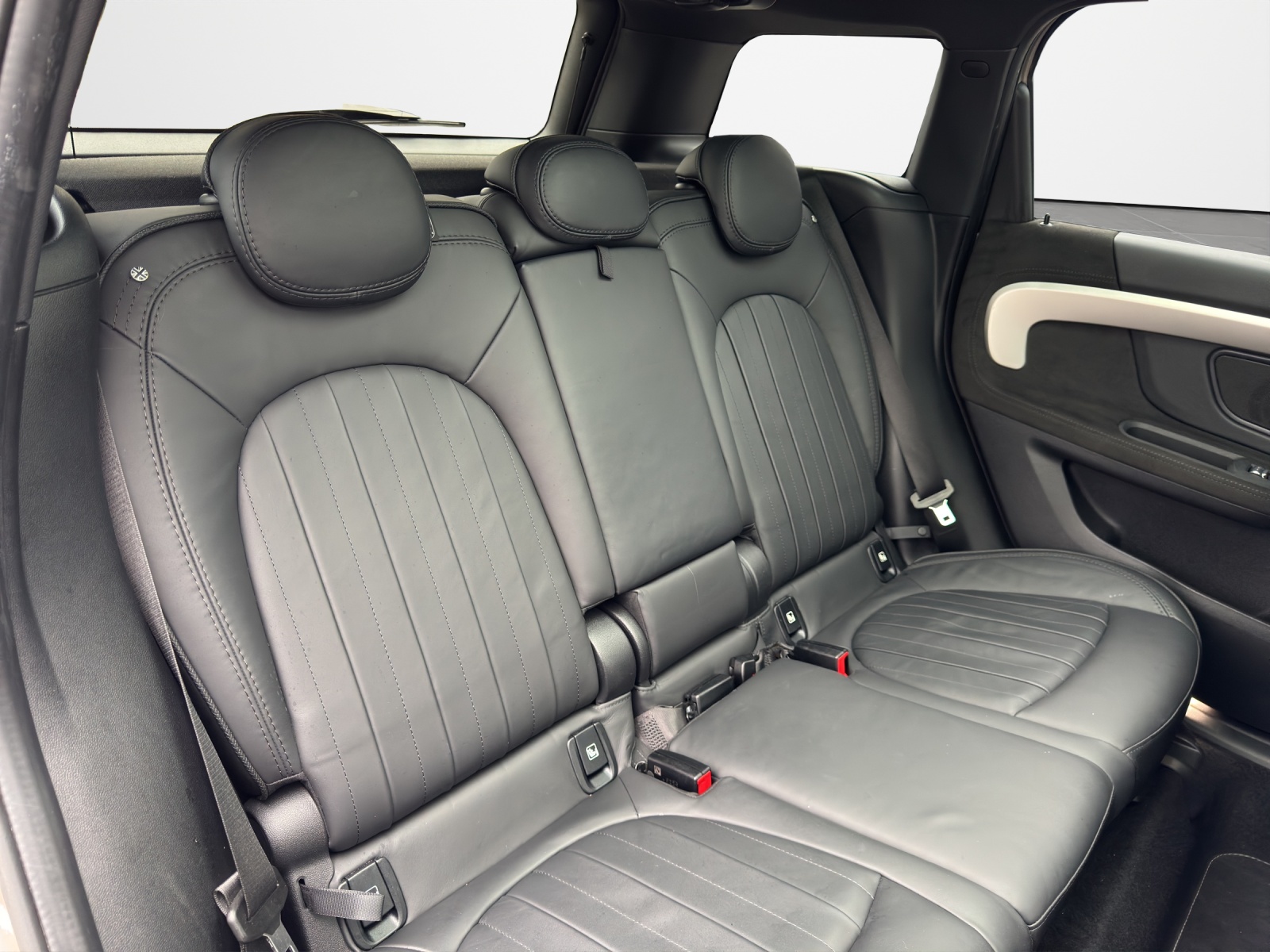 MINI Countryman F60 2.0i Cooper S ALL4-image-12
