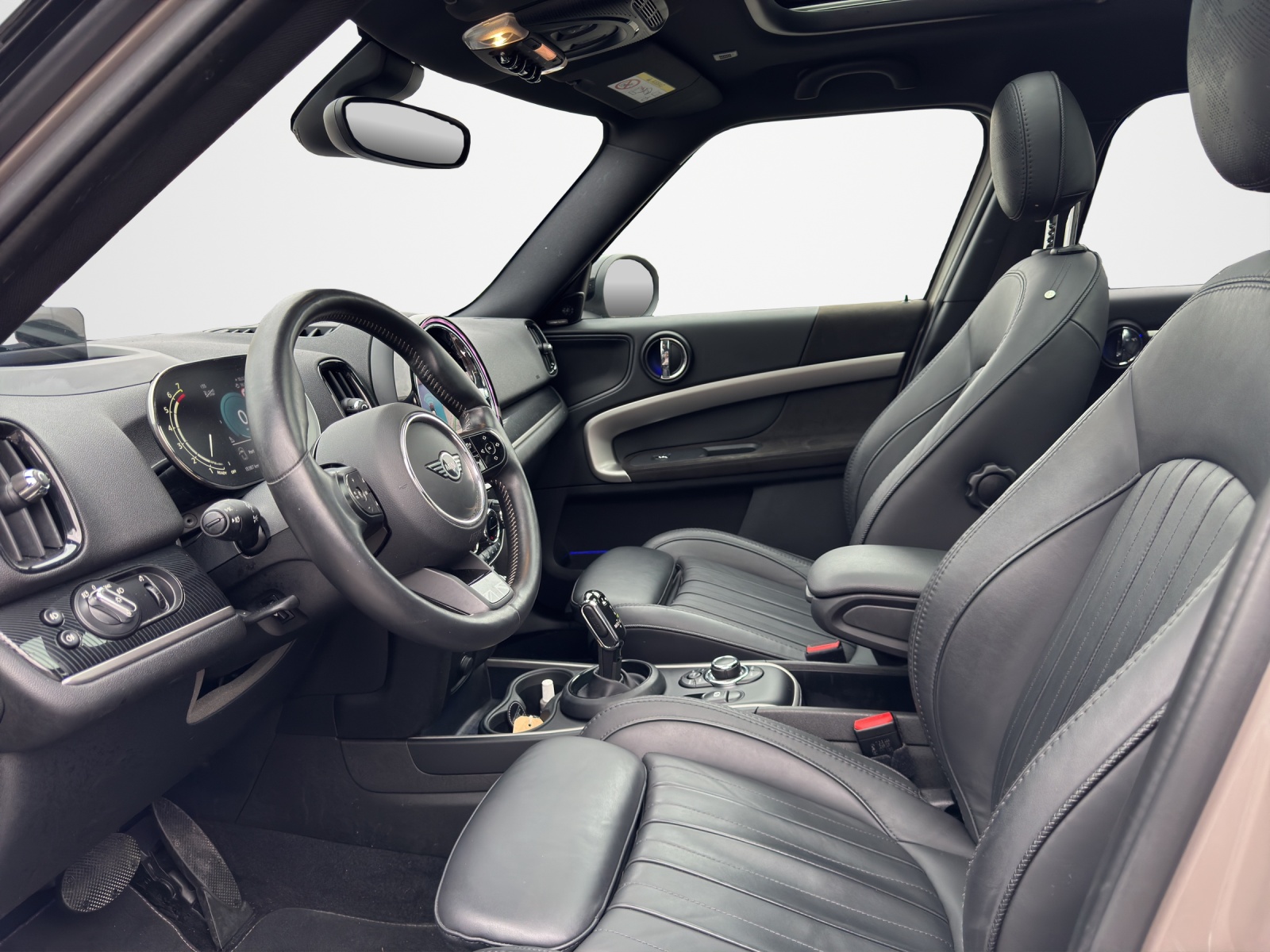 MINI Countryman F60 2.0i Cooper S ALL4-image-8