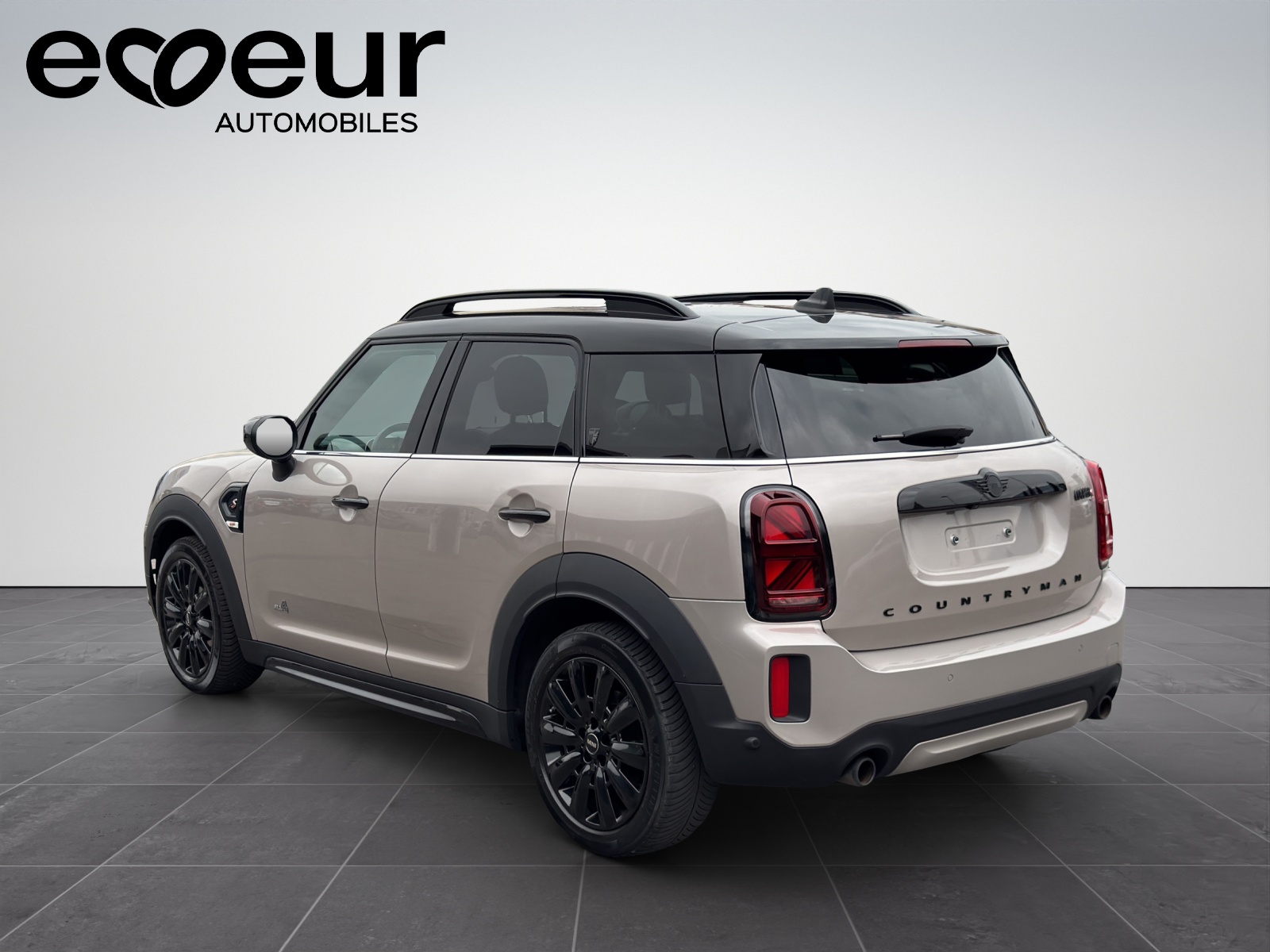 MINI Countryman F60 2.0i Cooper S ALL4-image-2