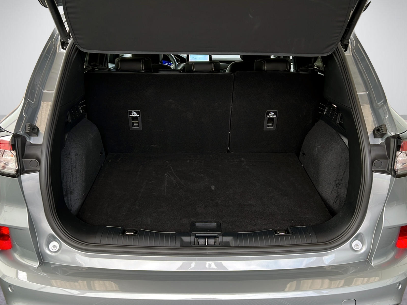 FORD Kuga 2.5 Plug-in Hybrid Vignale-image-5
