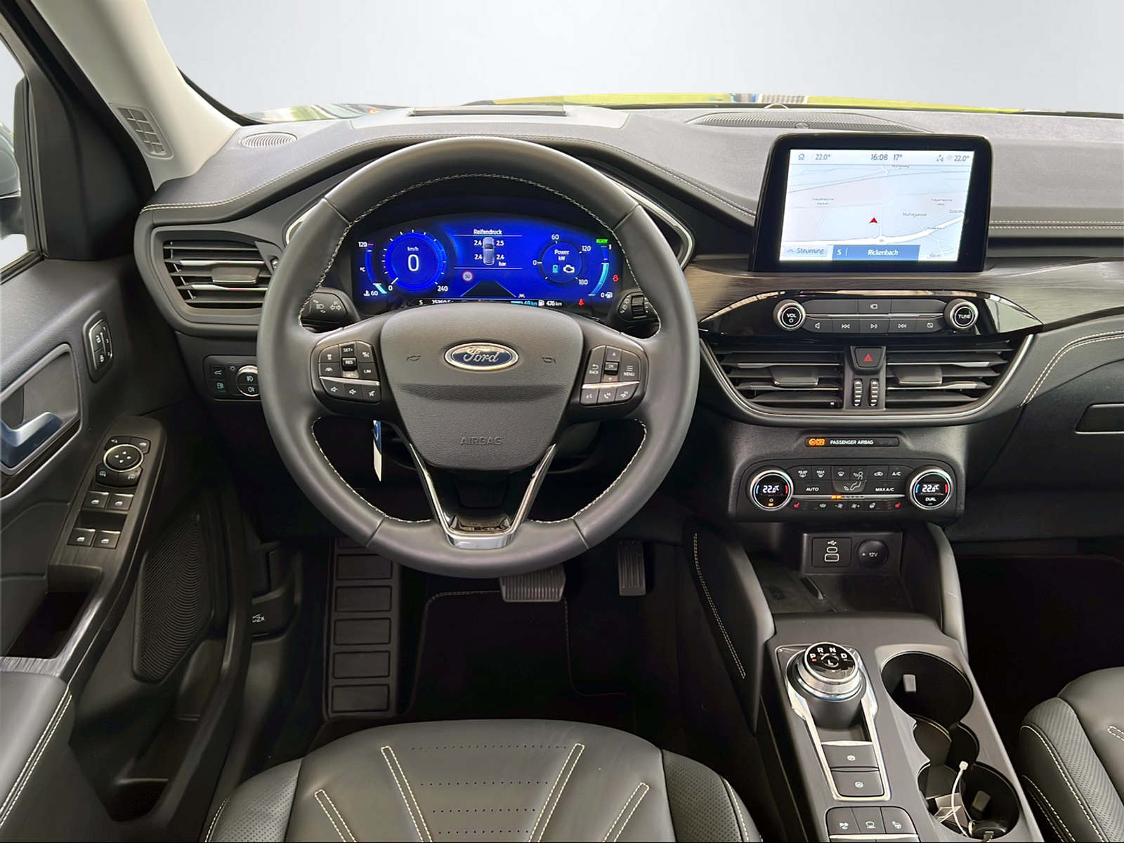 FORD Kuga 2.5 Plug-in Hybrid Vignale-image-12