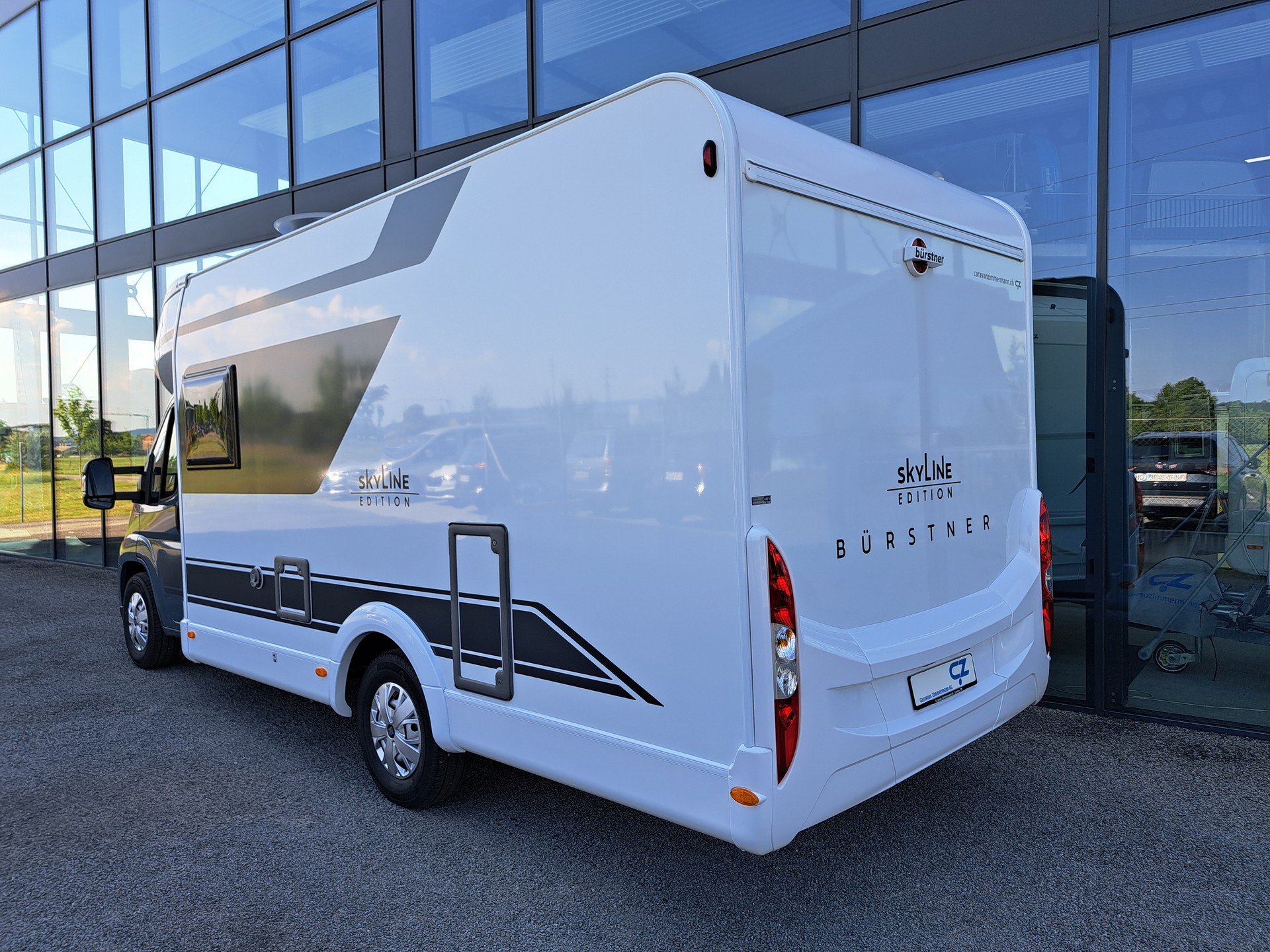 BÜRSTNER Lyseo Time T 690 G Skyline Edition-image-14