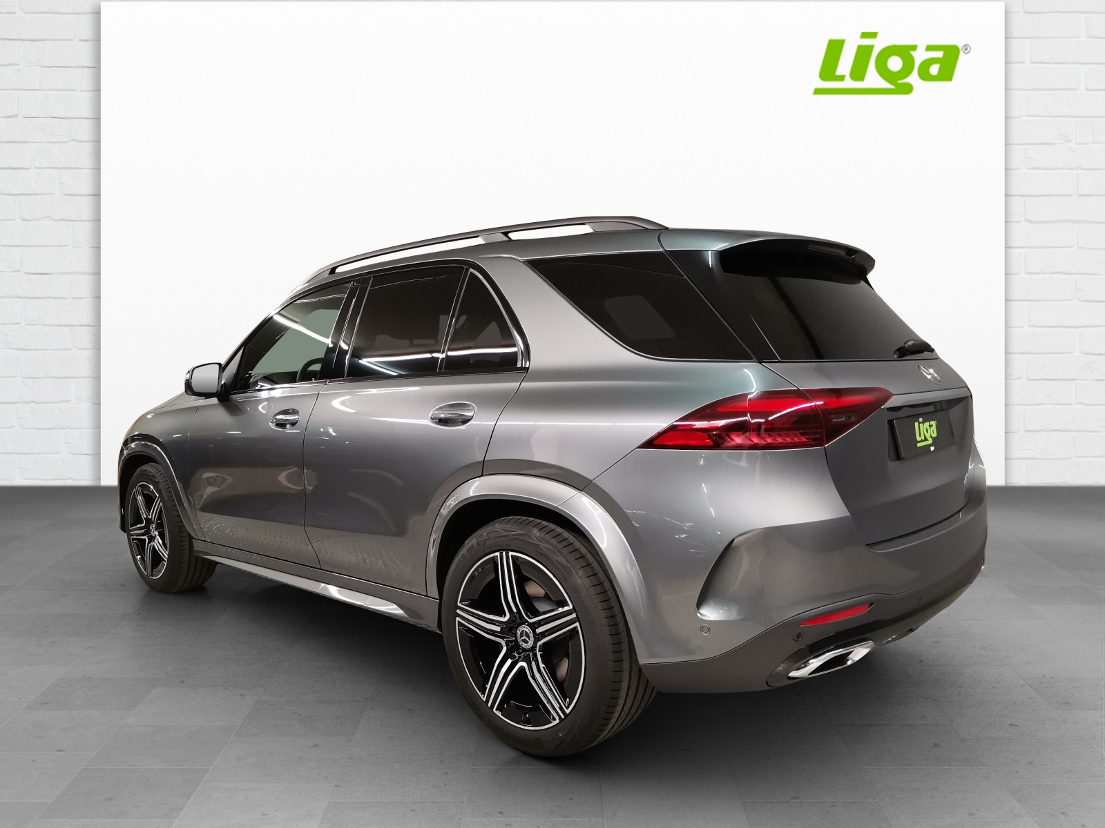 MERCEDES-BENZ GLE 300 d AMG Line 4Matic-image-3