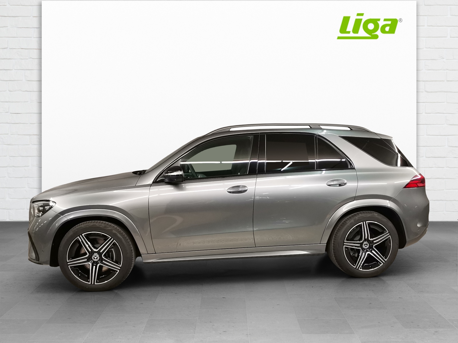 MERCEDES-BENZ GLE 300 d AMG Line 4Matic-image-0