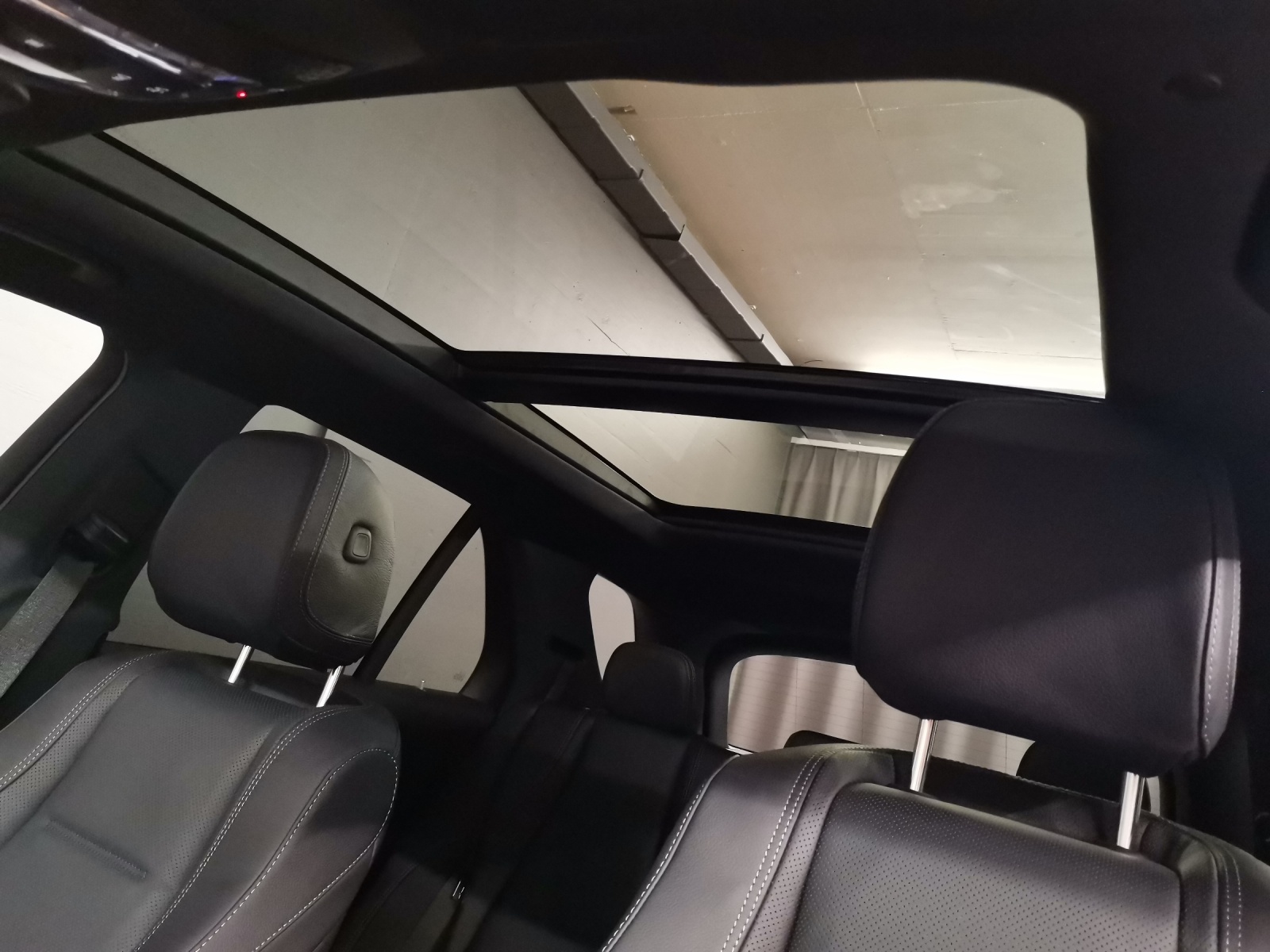 MERCEDES-BENZ GLE 300 d AMG Line 4Matic-image-15
