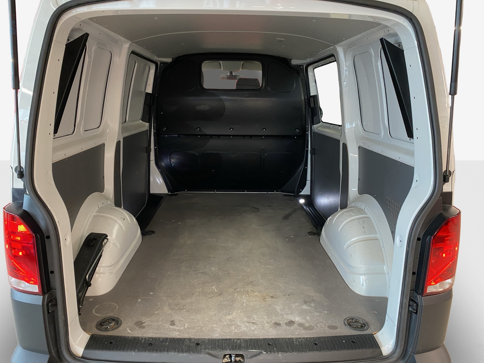 VW T6.1 2.0 TDI-image-12