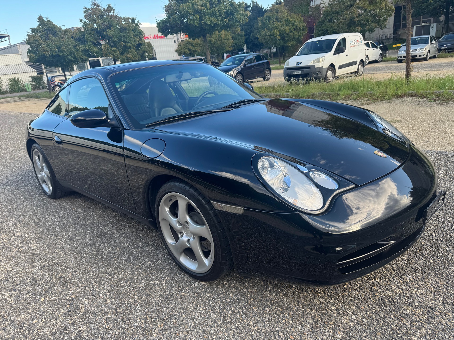 PORSCHE 911 Carrera Targa-image-5