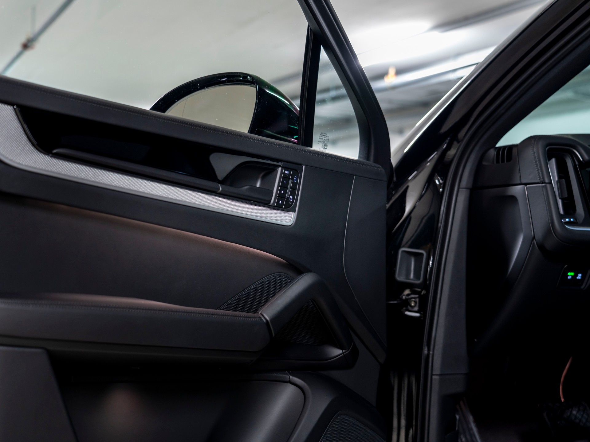PORSCHE Cayenne Coupé Tiptronic-image-14