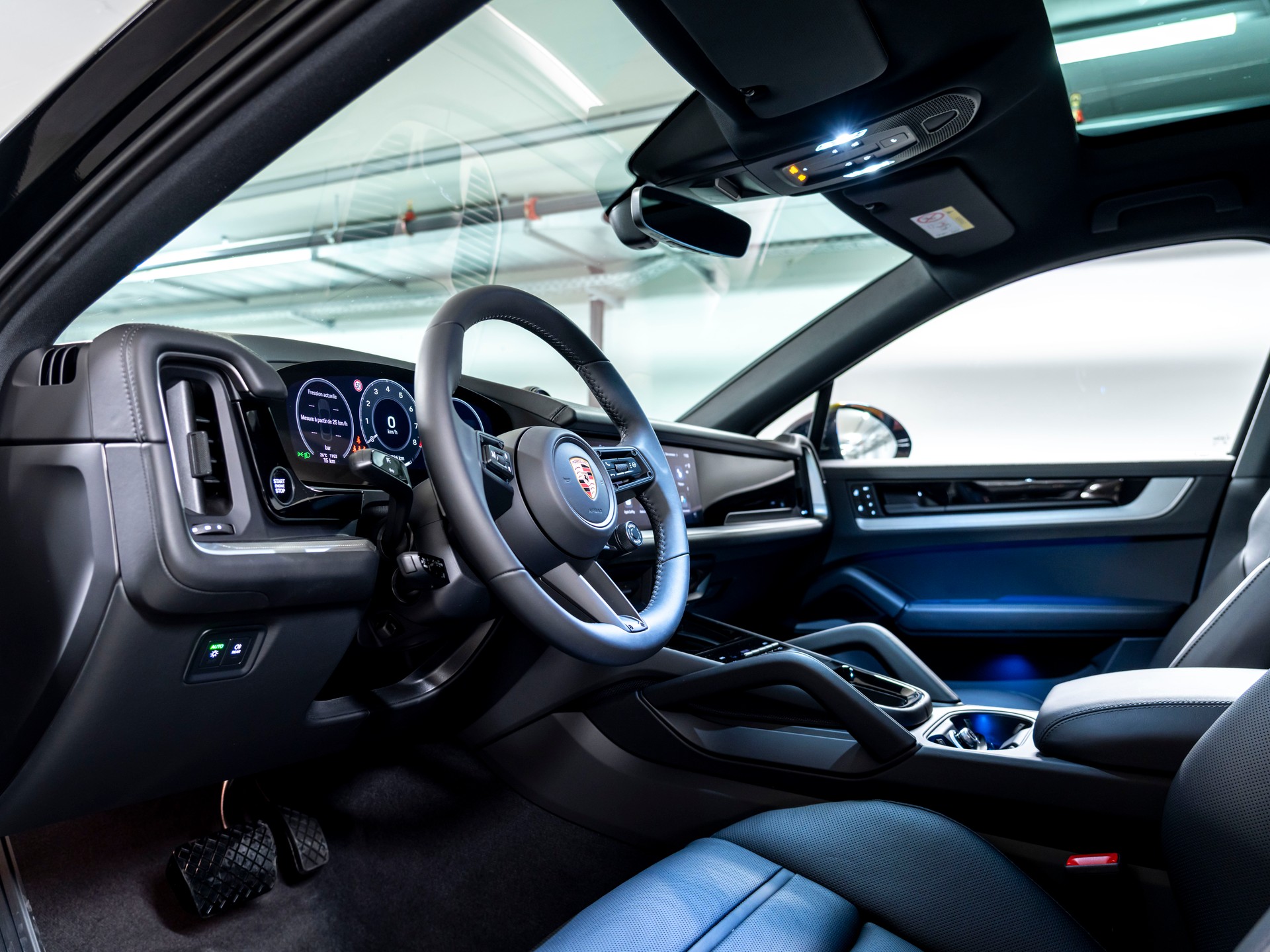 PORSCHE Cayenne Coupé Tiptronic-image-9