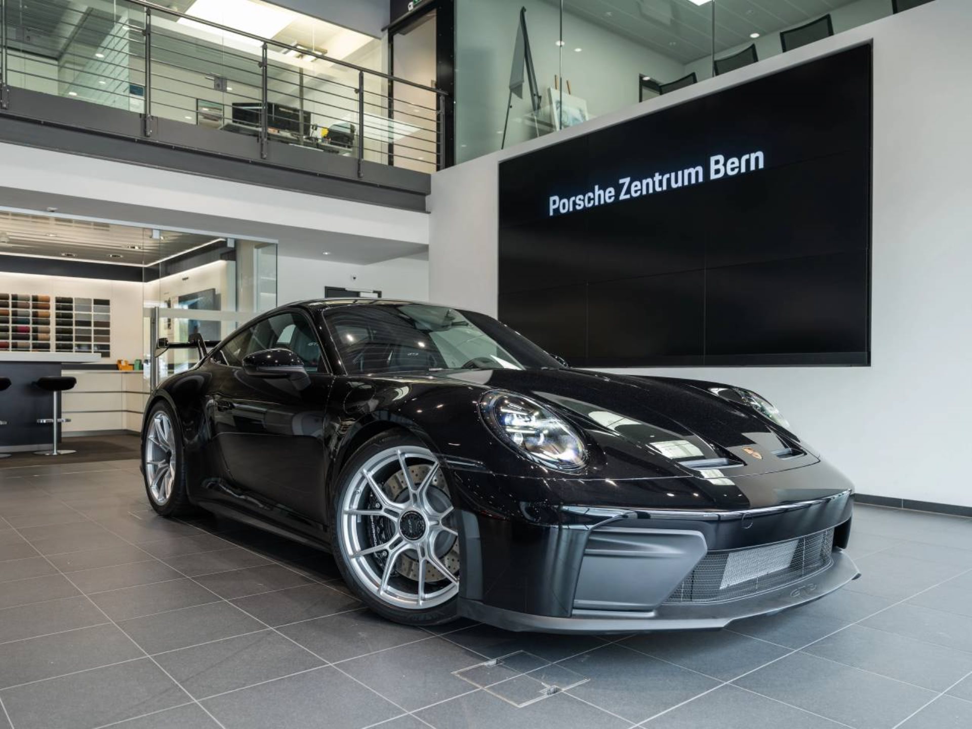 PORSCHE 911 GT3-image-0