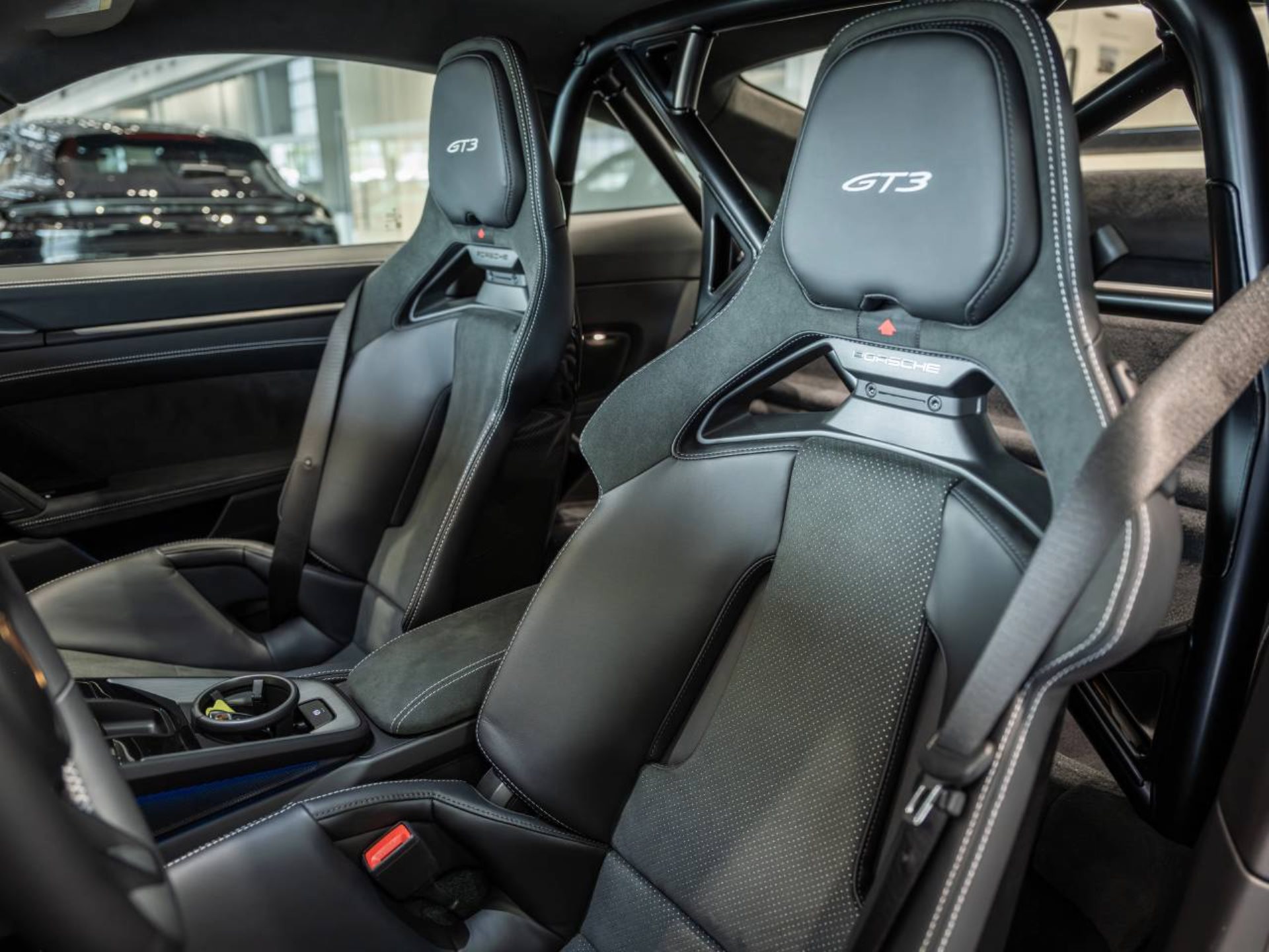 PORSCHE 911 GT3-image-4