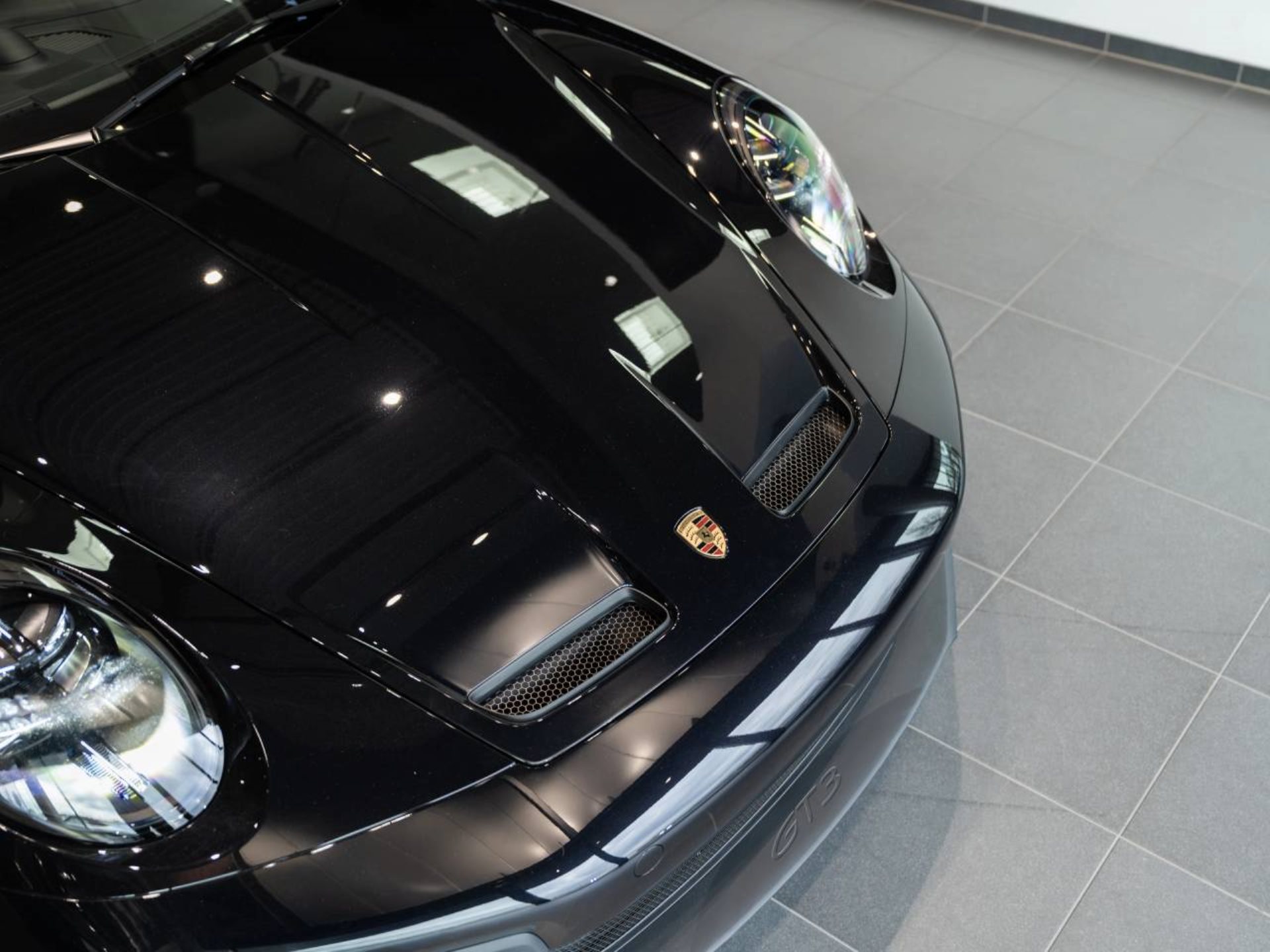 PORSCHE 911 GT3-image-22