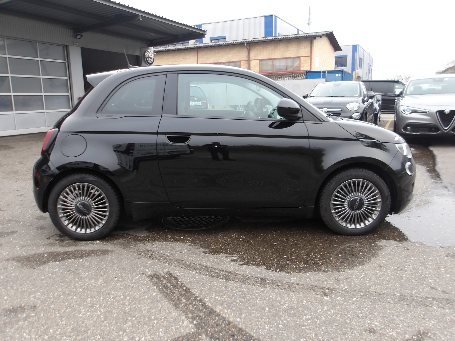 FIAT 500 electric 87 kW Icon-image-5